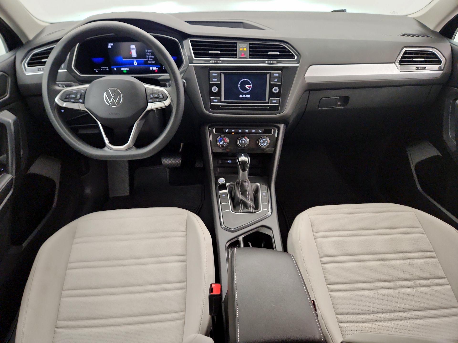 Thumbnail: 2022 Volkswagen Tiguan - 9