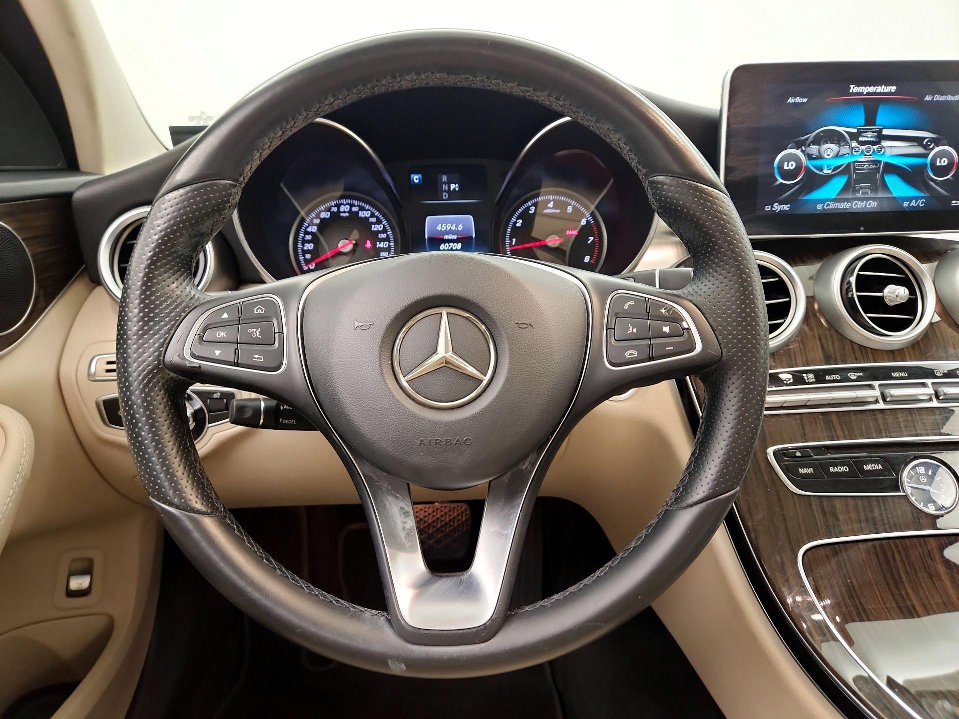 Thumbnail: 2016 Mercedes-Benz C-Class - 10