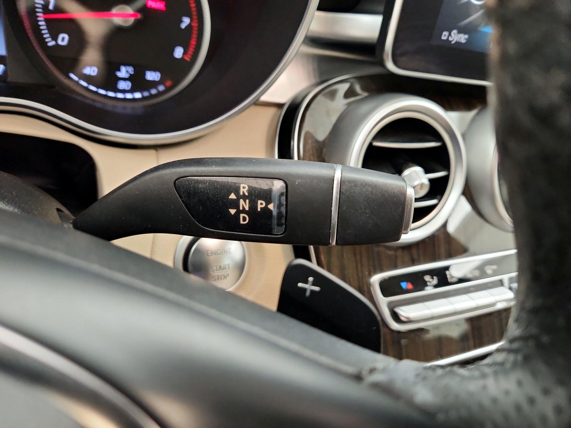Thumbnail: 2016 Mercedes-Benz C-Class - 17
