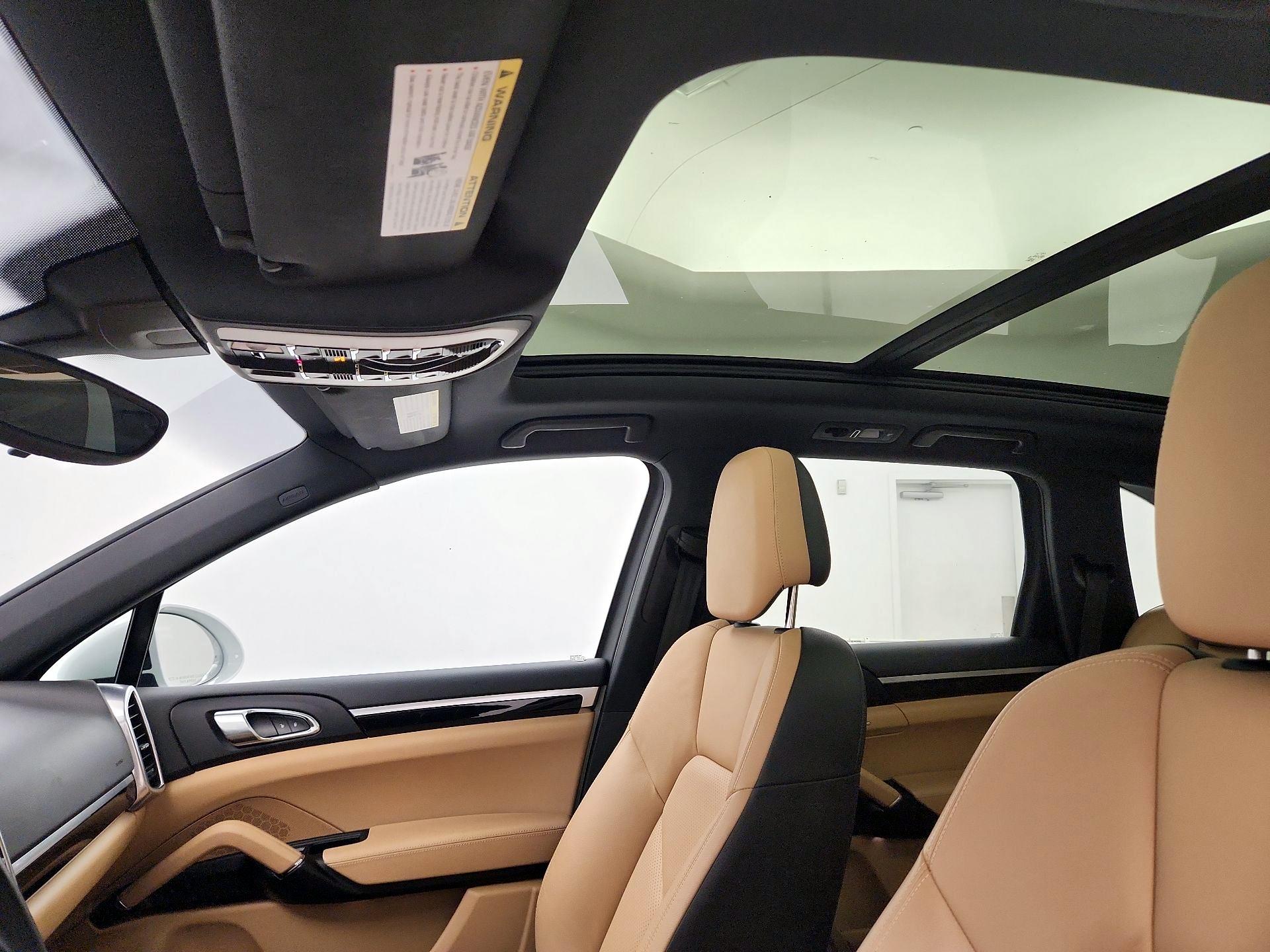 Thumbnail: 2018 Porsche Cayenne - 19