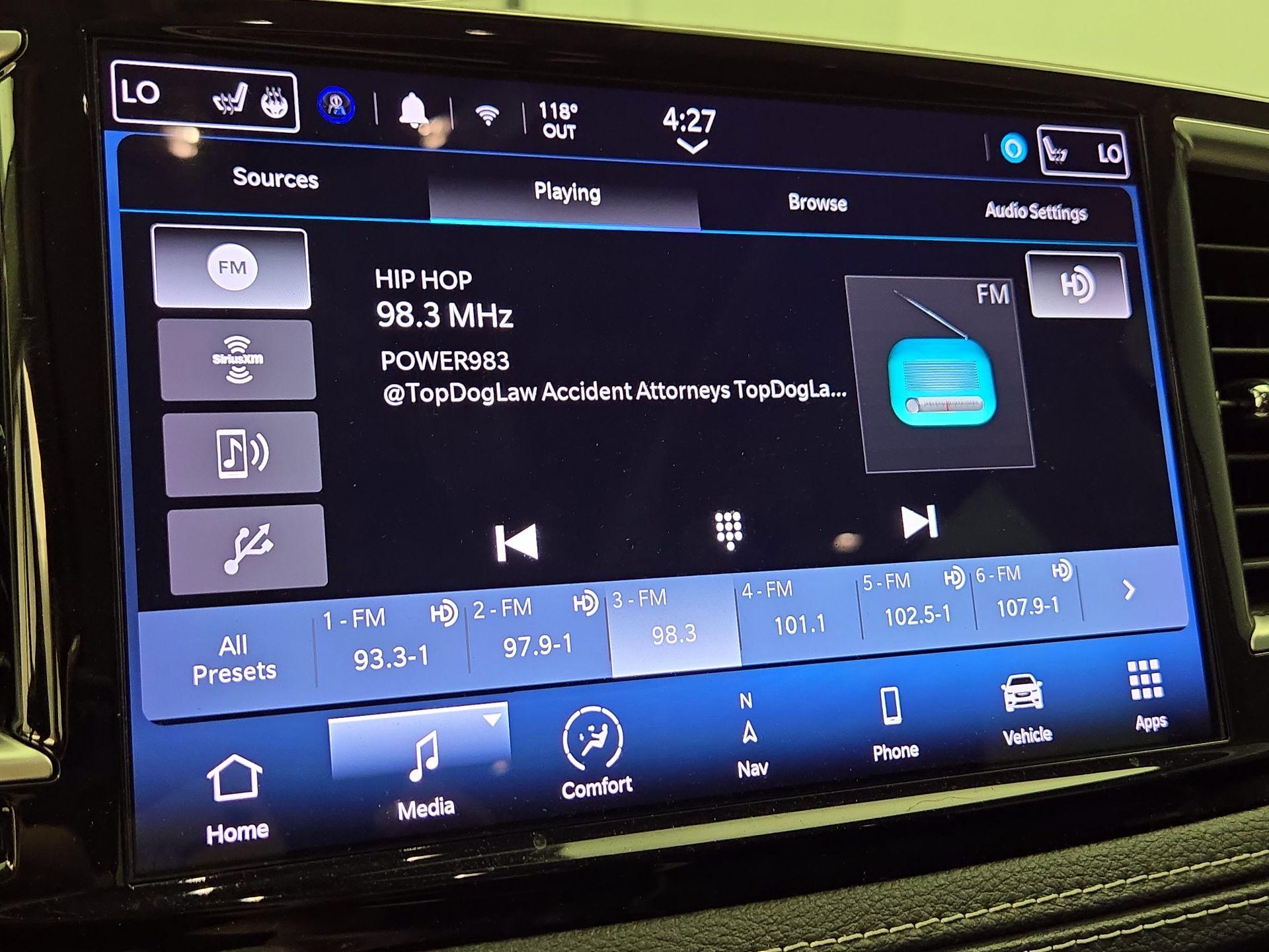 Thumbnail: 2022 Chrysler Pacifica - 16