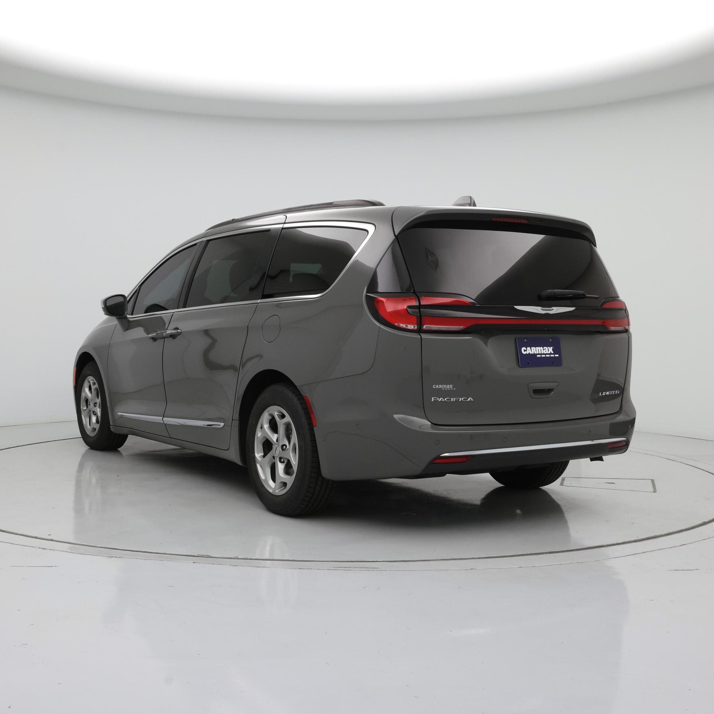Thumbnail: 2022 Chrysler Pacifica - 2