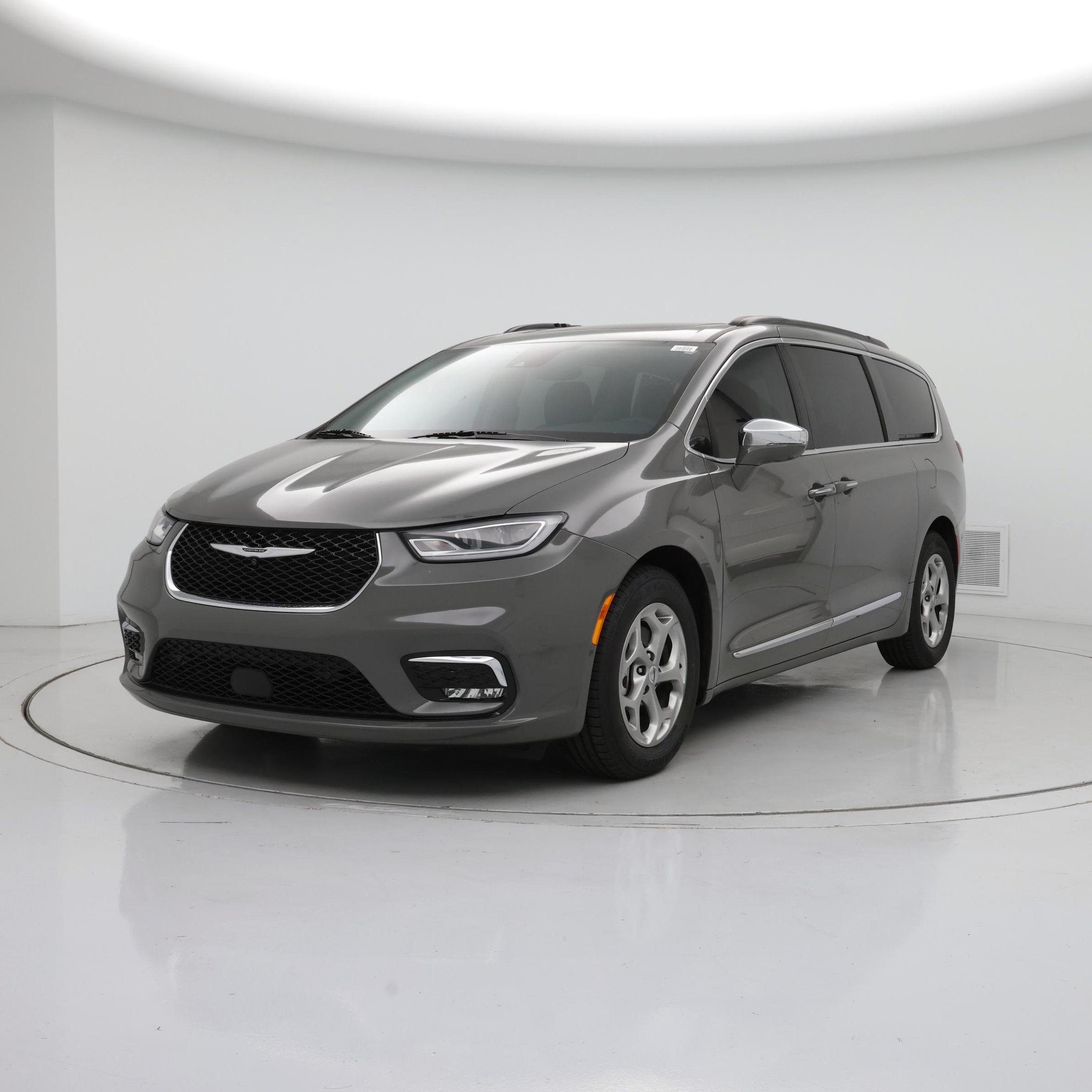 Thumbnail: 2022 Chrysler Pacifica - 4
