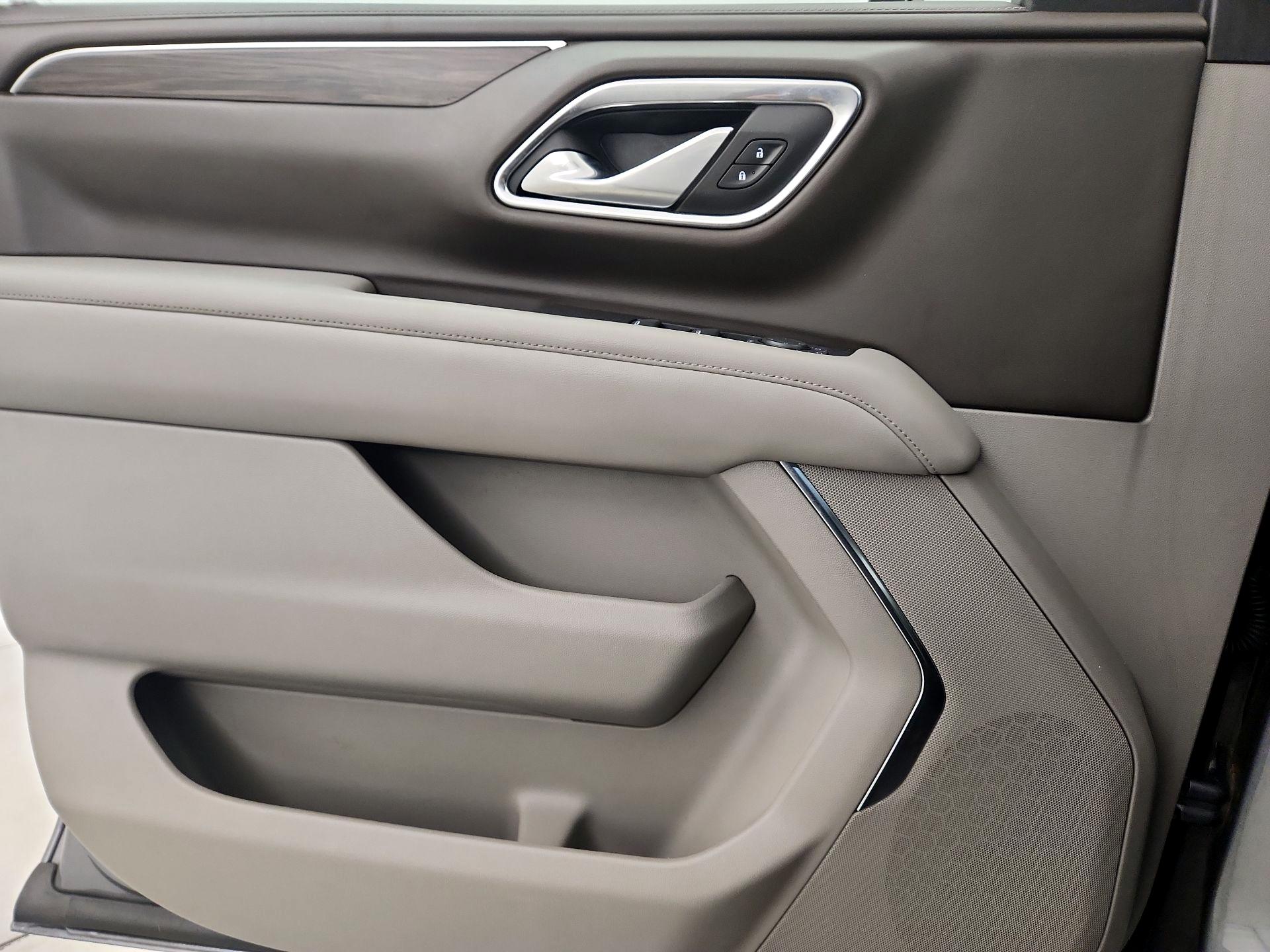 Thumbnail: 2021 Chevrolet Suburban - 12