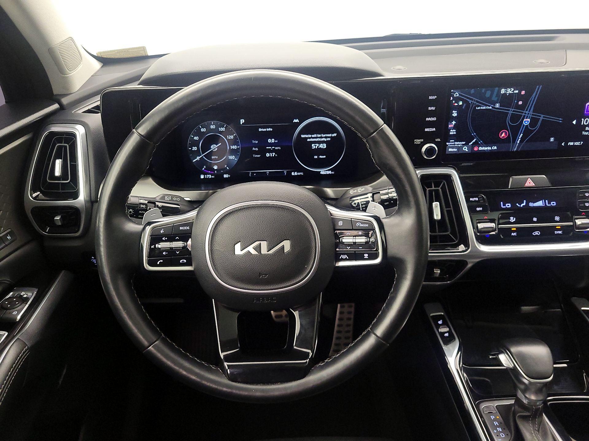 Thumbnail: 2022 Kia Sorento - 10