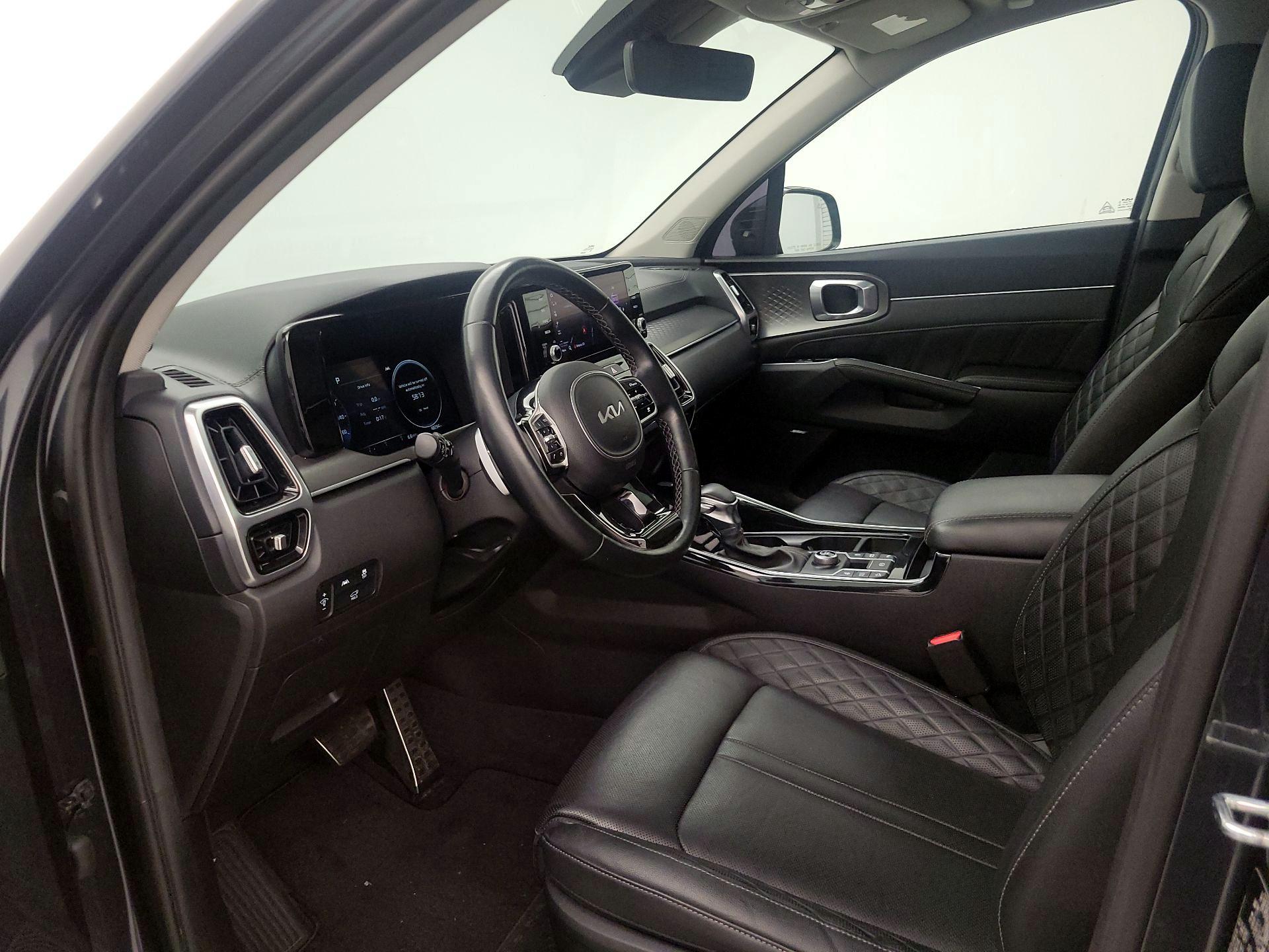 Thumbnail: 2022 Kia Sorento - 11