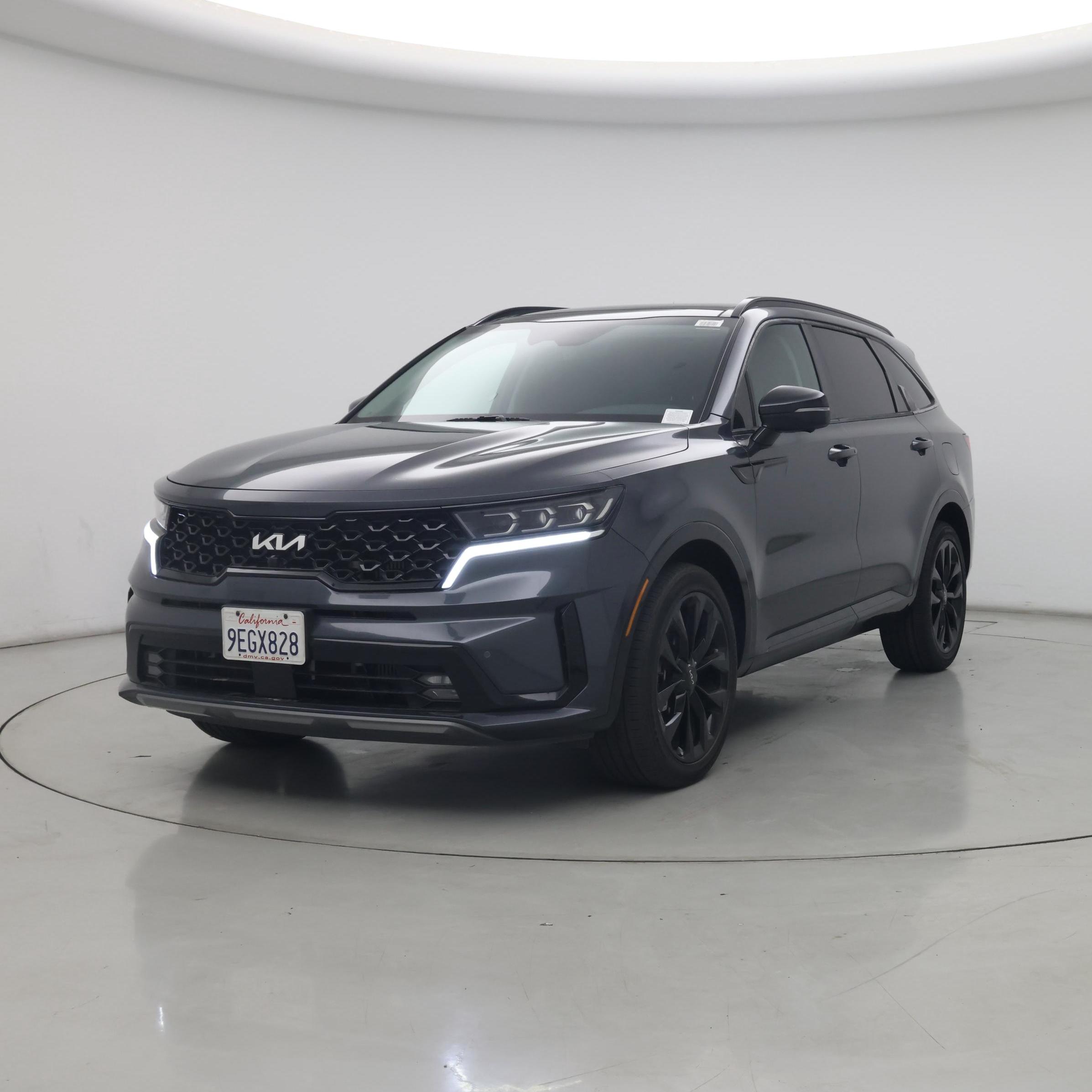 Thumbnail: 2022 Kia Sorento - 4