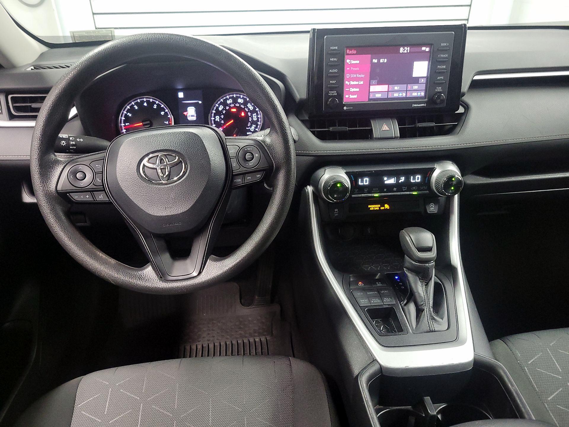 Thumbnail: 2022 Toyota RAV4 - 9