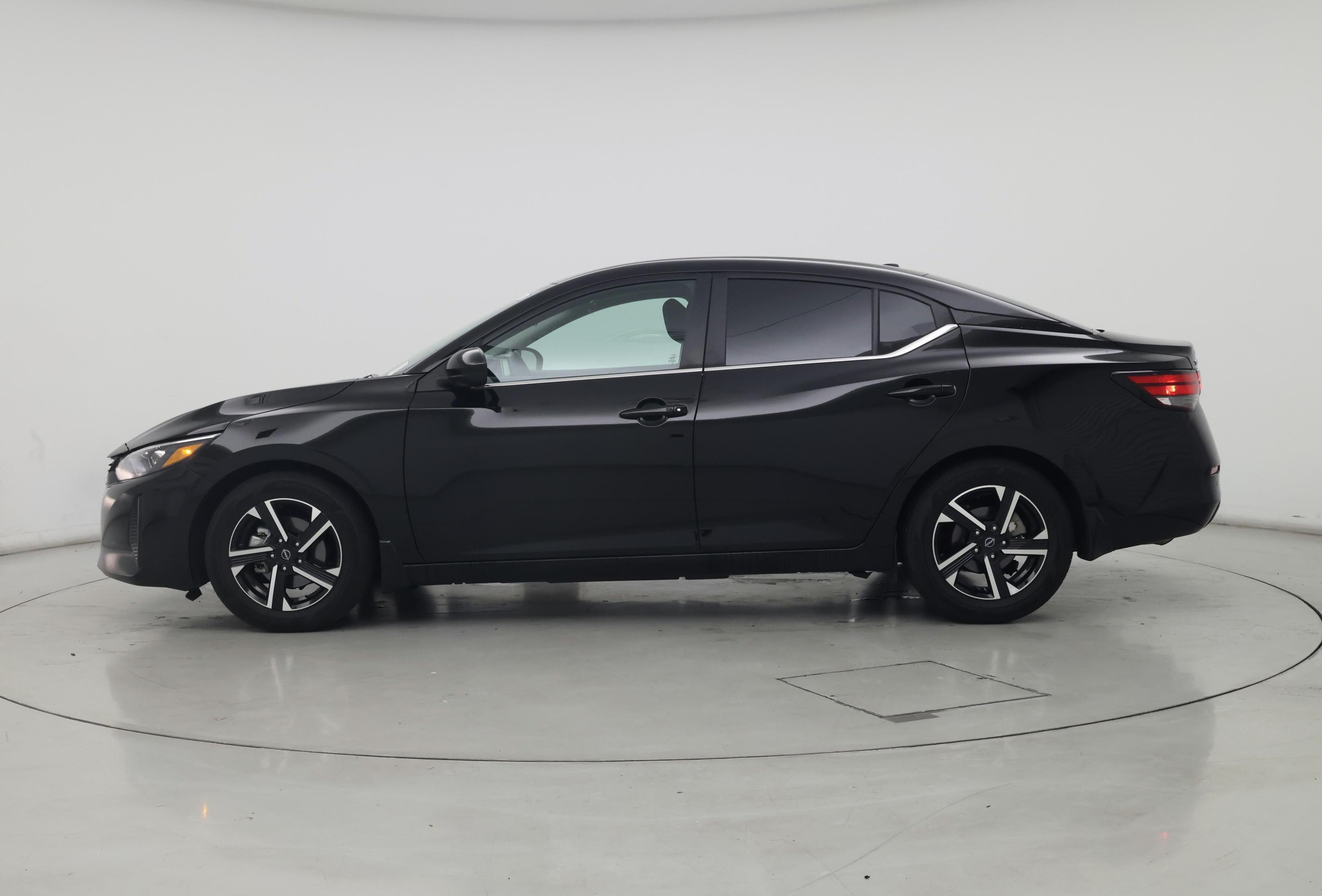 Thumbnail: 2024 Nissan Sentra - 3