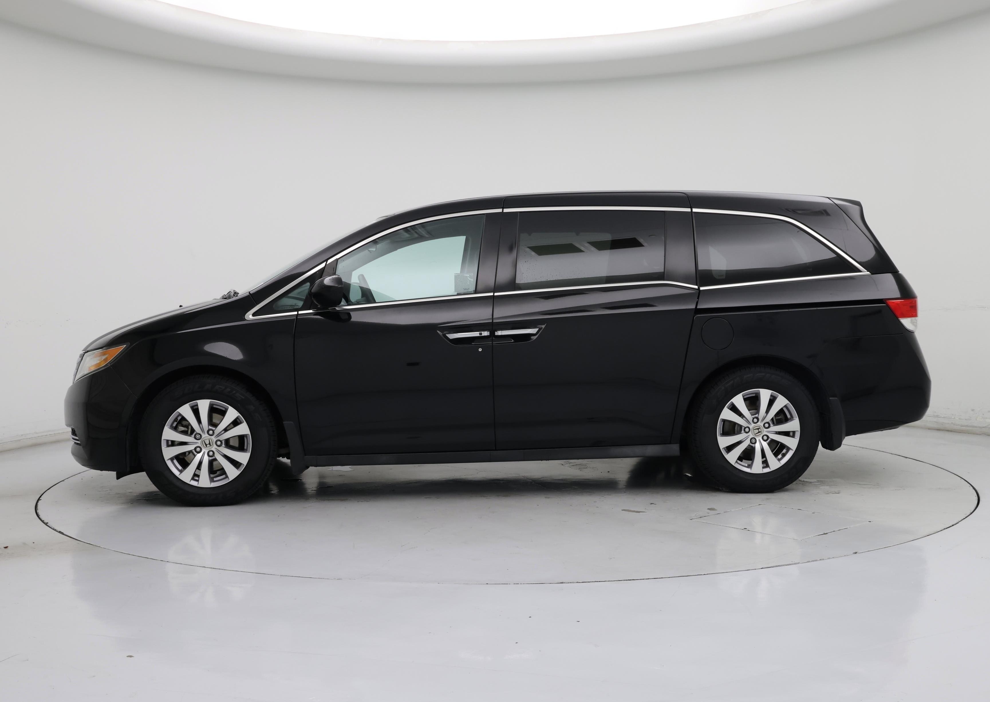 Thumbnail: 2015 Honda Odyssey - 3