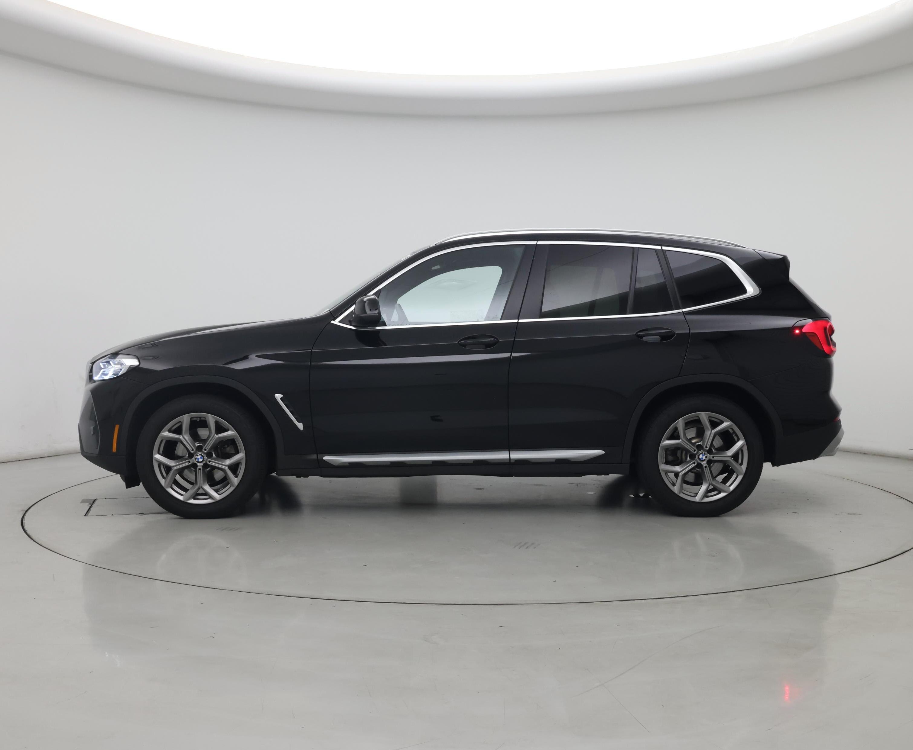 Thumbnail: 2022 BMW X3 - 3
