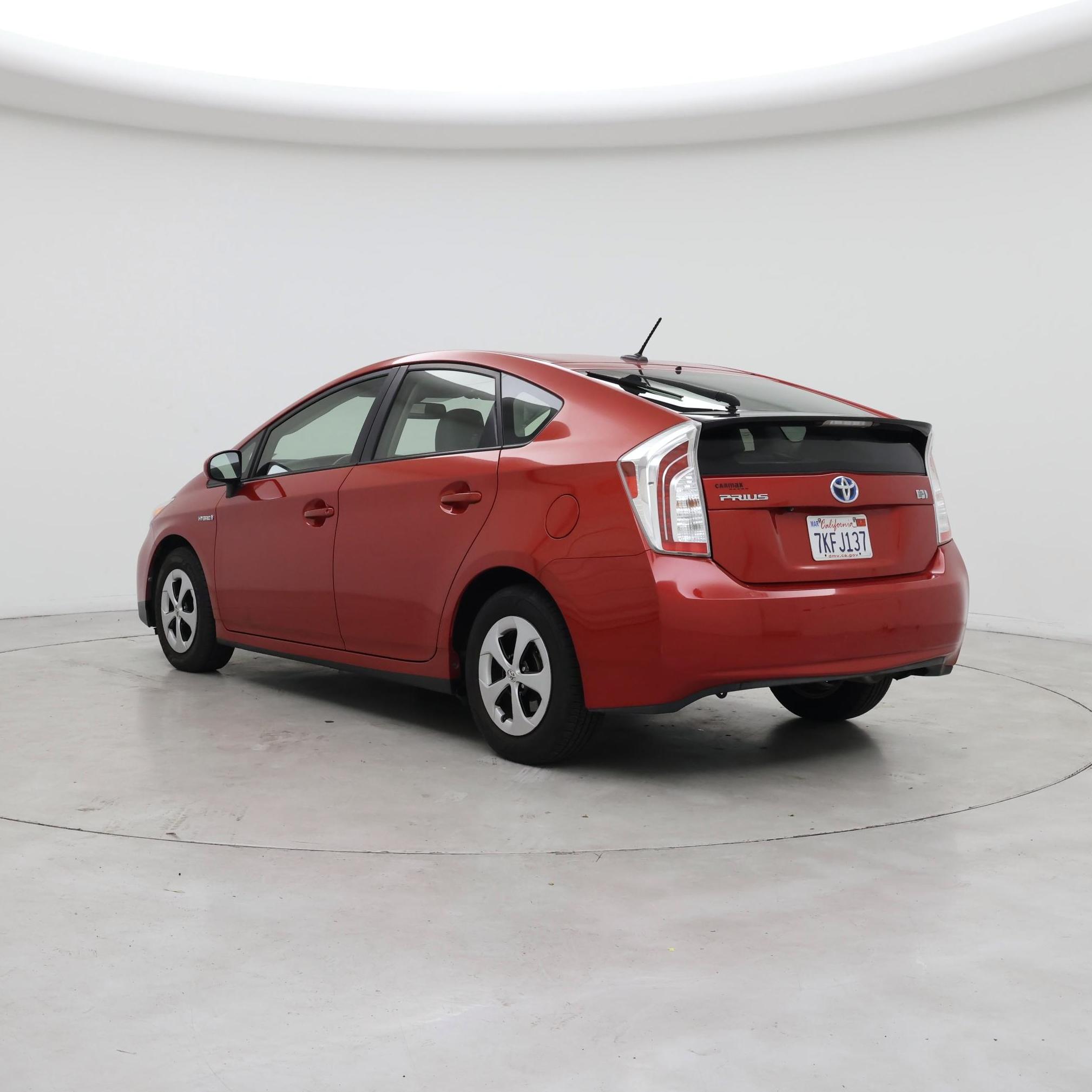 Thumbnail: 2015 Toyota Prius - 2