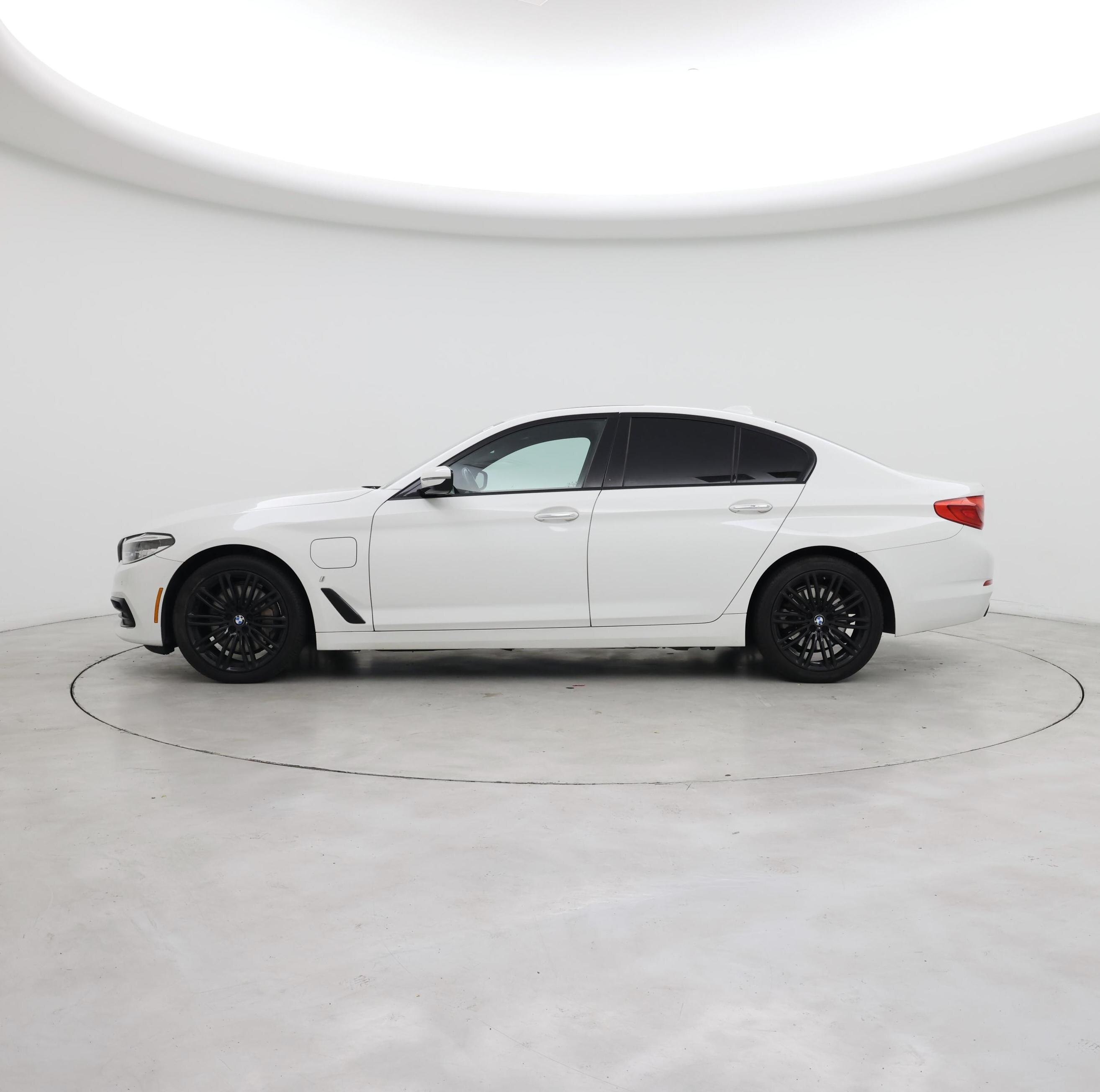Thumbnail: 2018 BMW 5 Series - 3