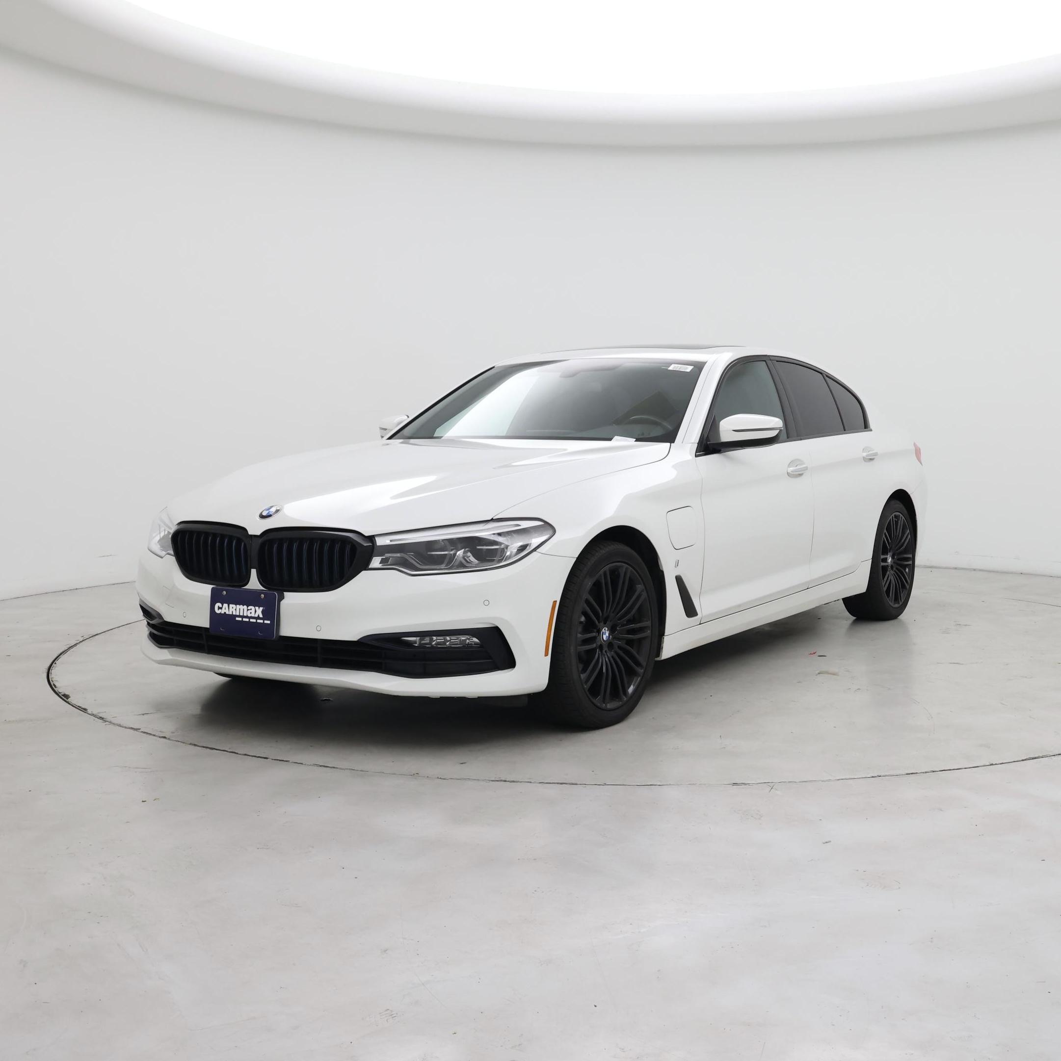 Thumbnail: 2018 BMW 5 Series - 4