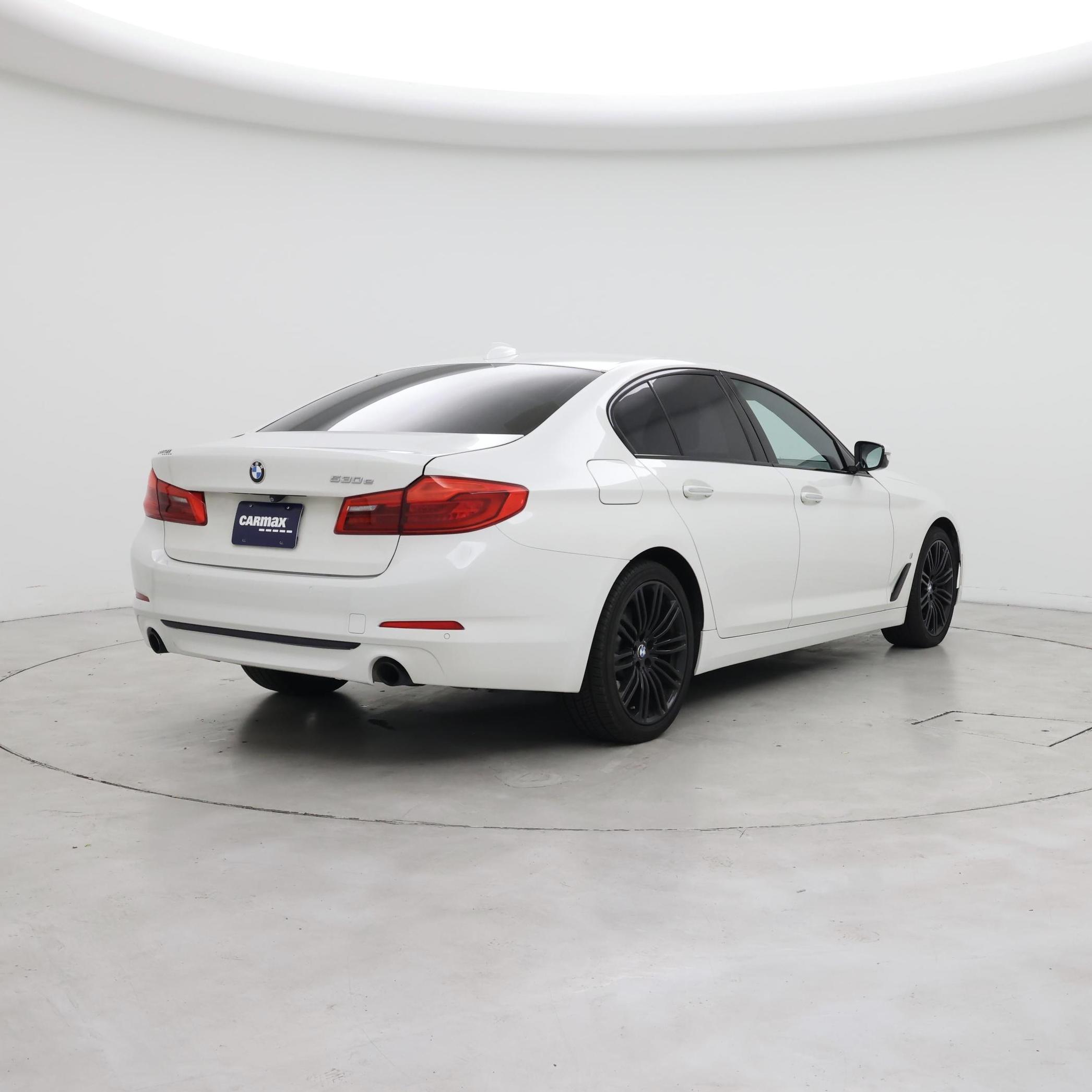 Thumbnail: 2018 BMW 5 Series - 8