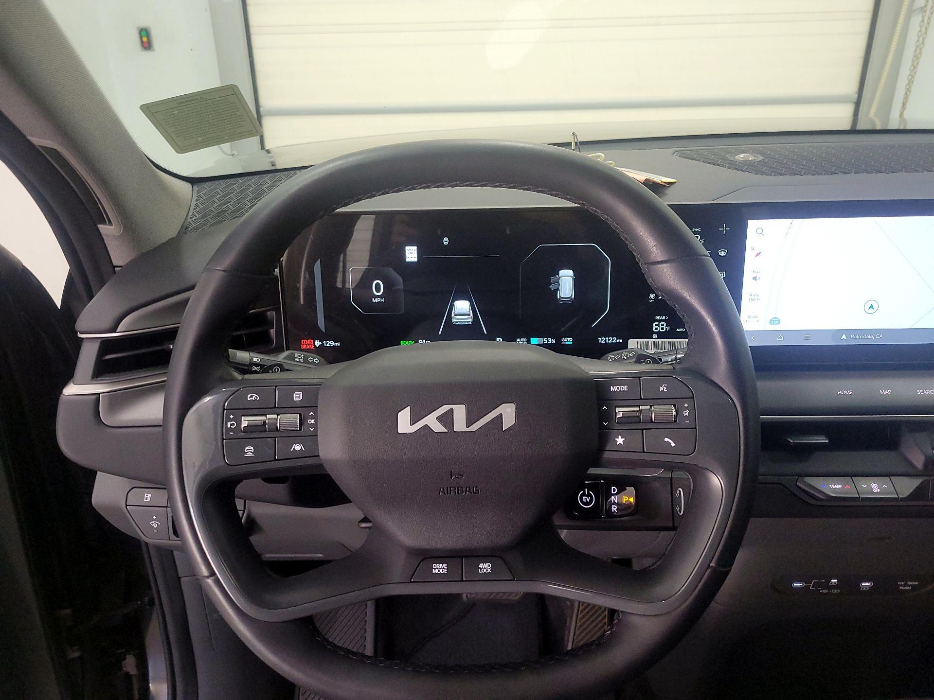 Thumbnail: 2024 Kia EV9 - 10