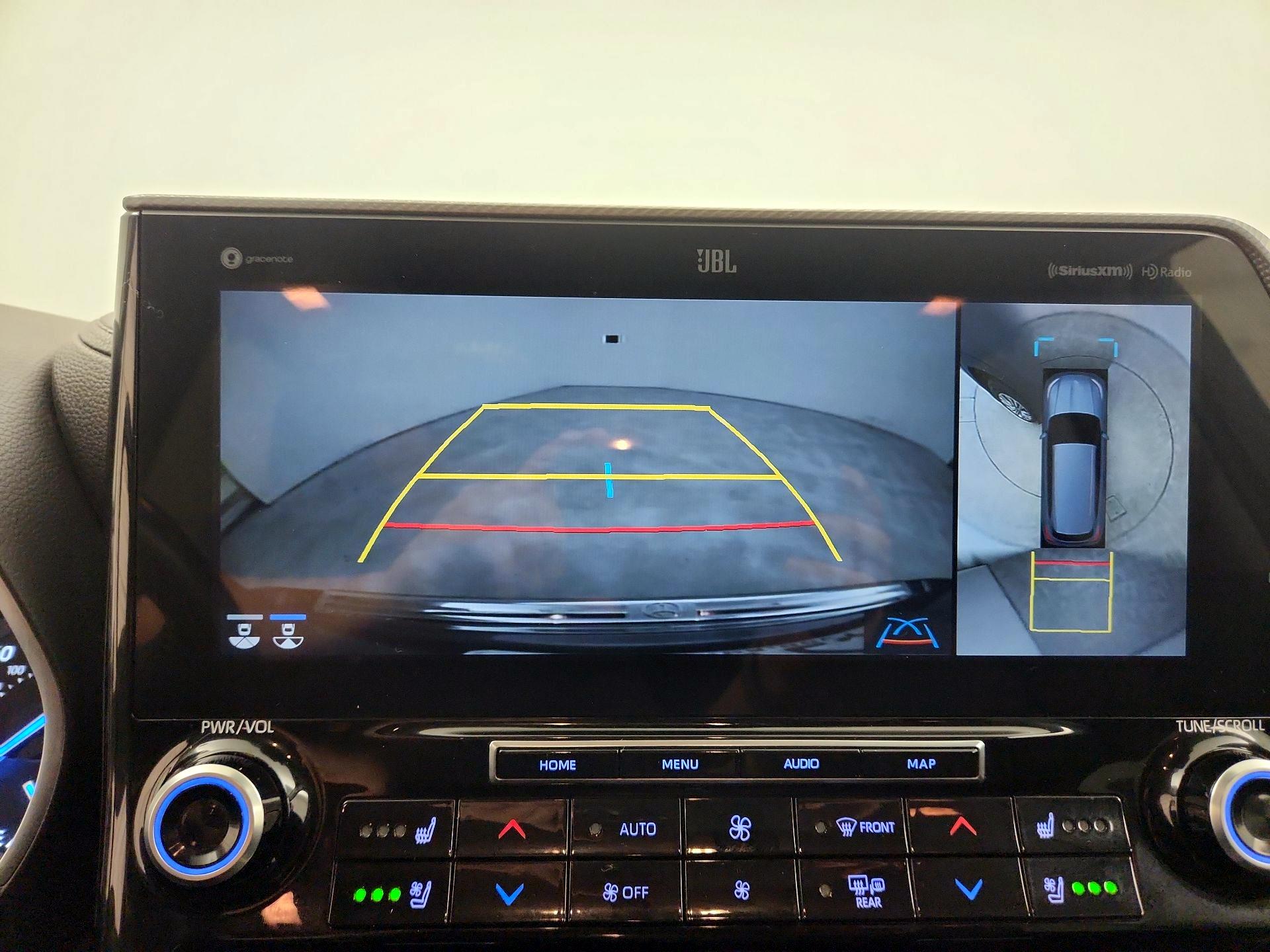 Thumbnail: 2020 Toyota Highlander - 15