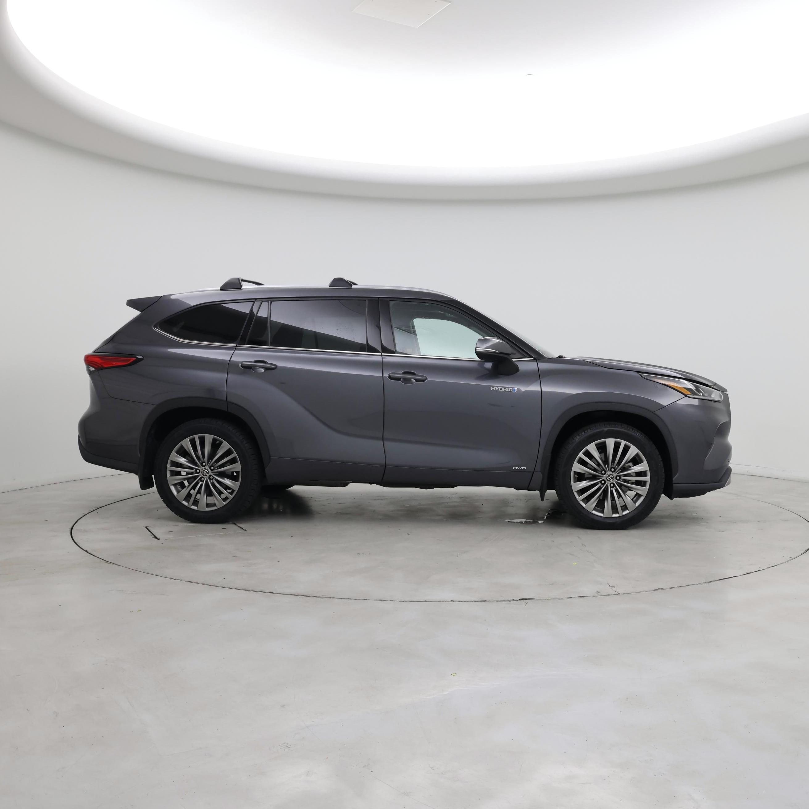 Thumbnail: 2020 Toyota Highlander - 7