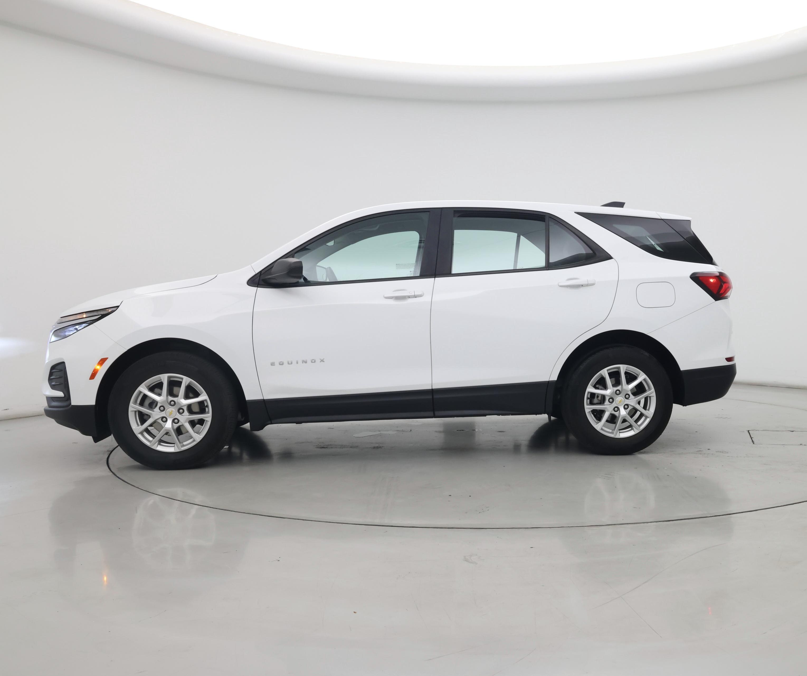 Thumbnail: 2022 Chevrolet Equinox - 3