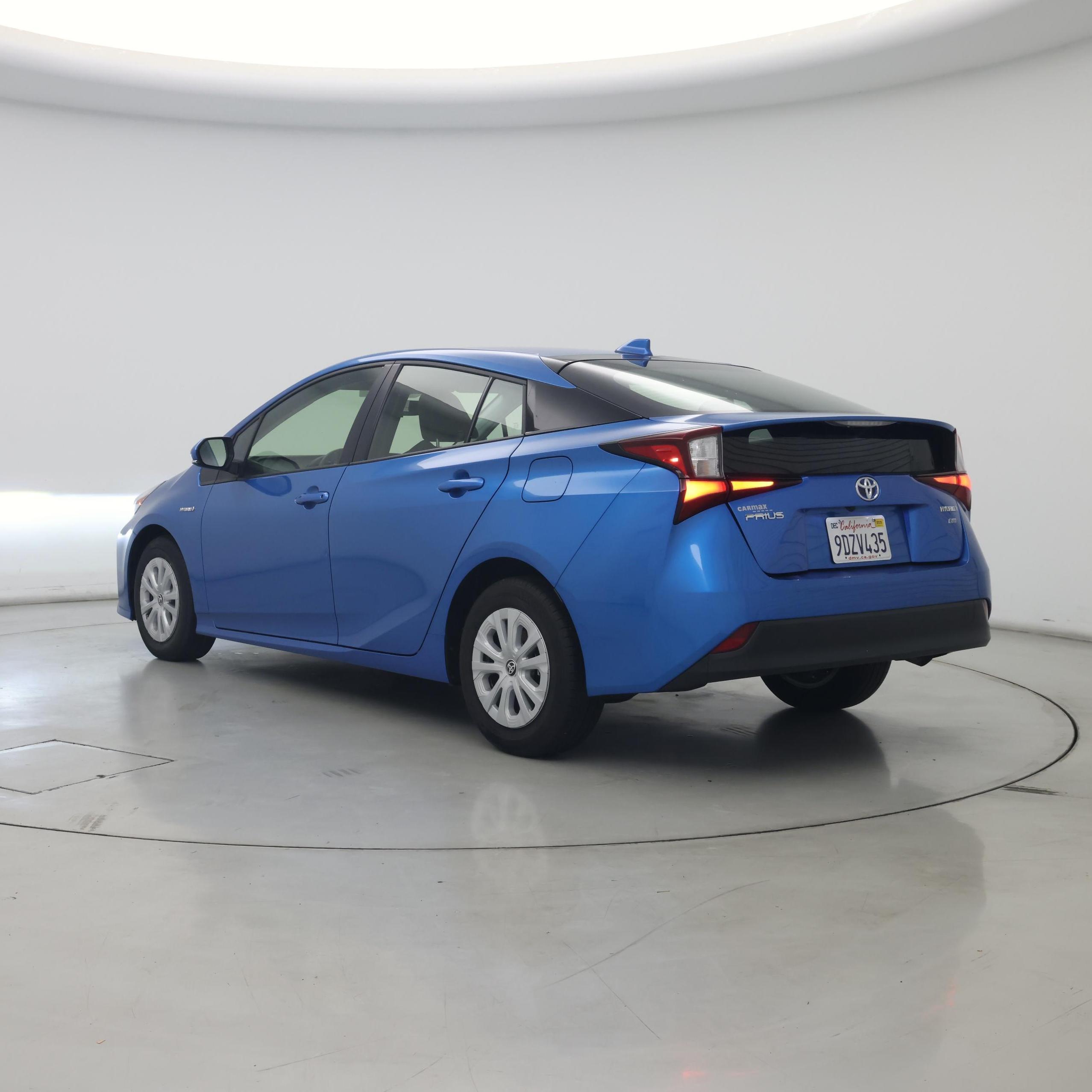 Thumbnail: 2022 Toyota Prius - 2