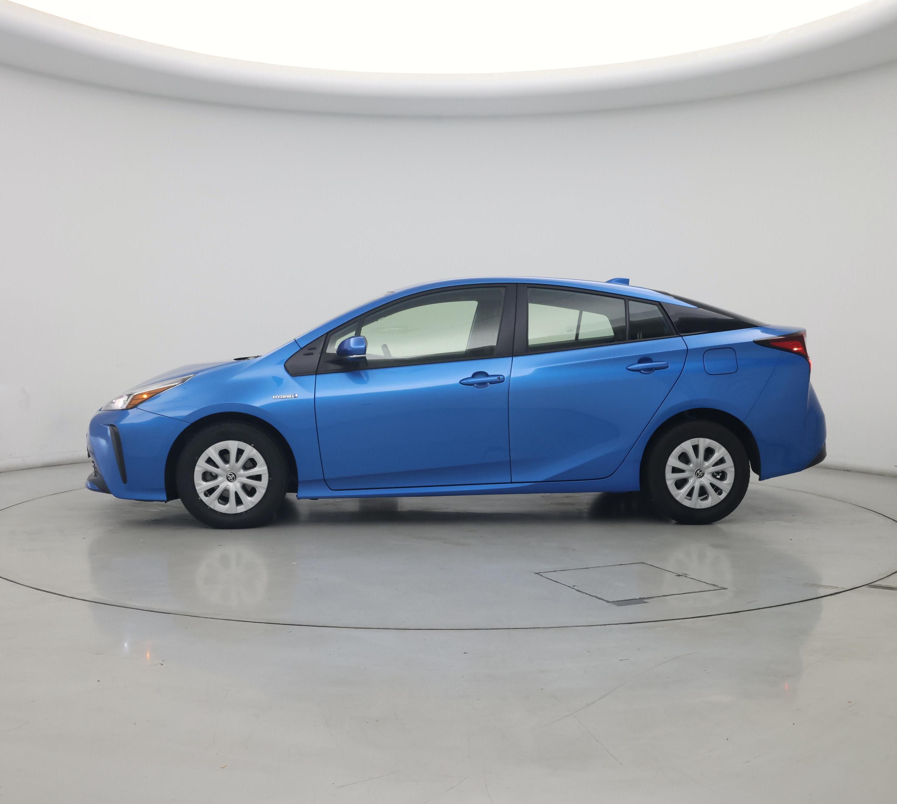 Thumbnail: 2022 Toyota Prius - 3