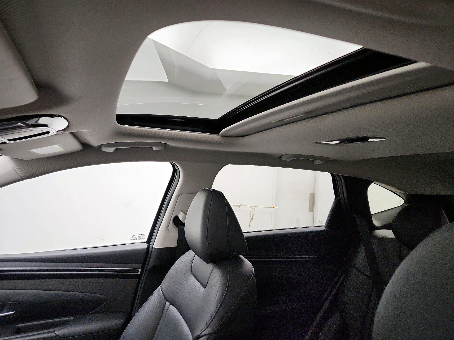 Thumbnail: 2023 Hyundai Tucson - 19