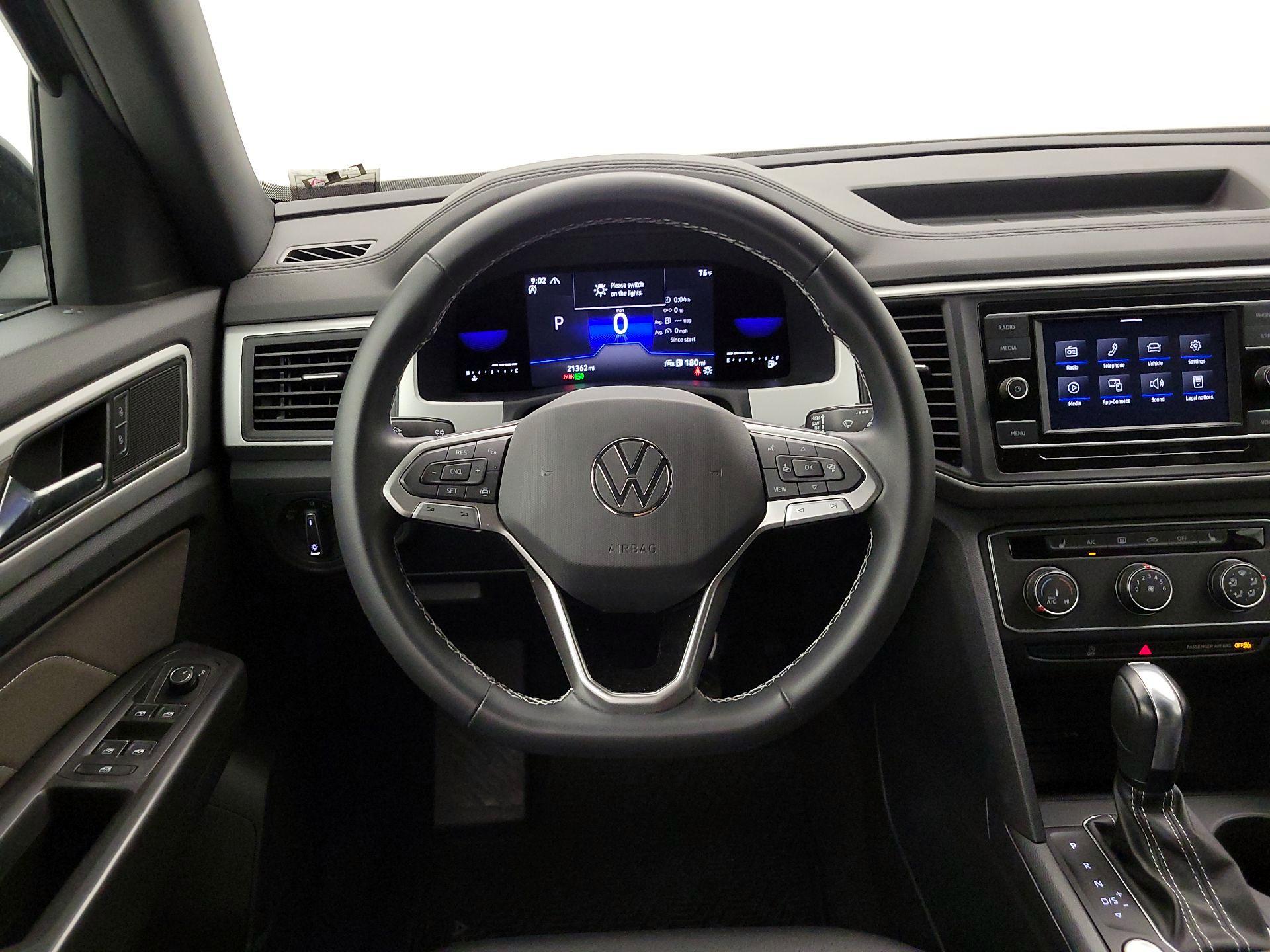 Thumbnail: 2022 Volkswagen Atlas - 10