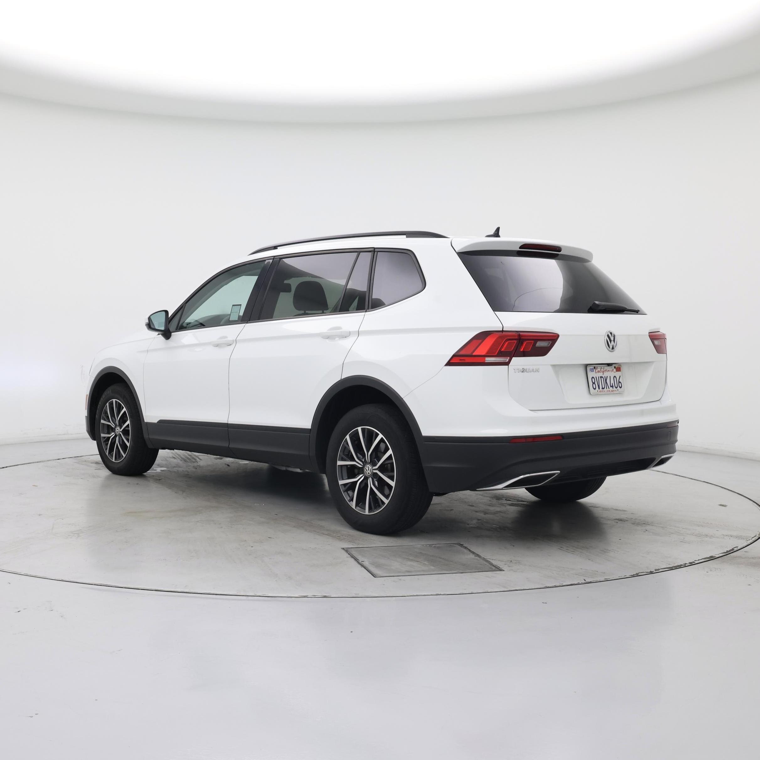 Thumbnail: 2021 Volkswagen Tiguan - 2