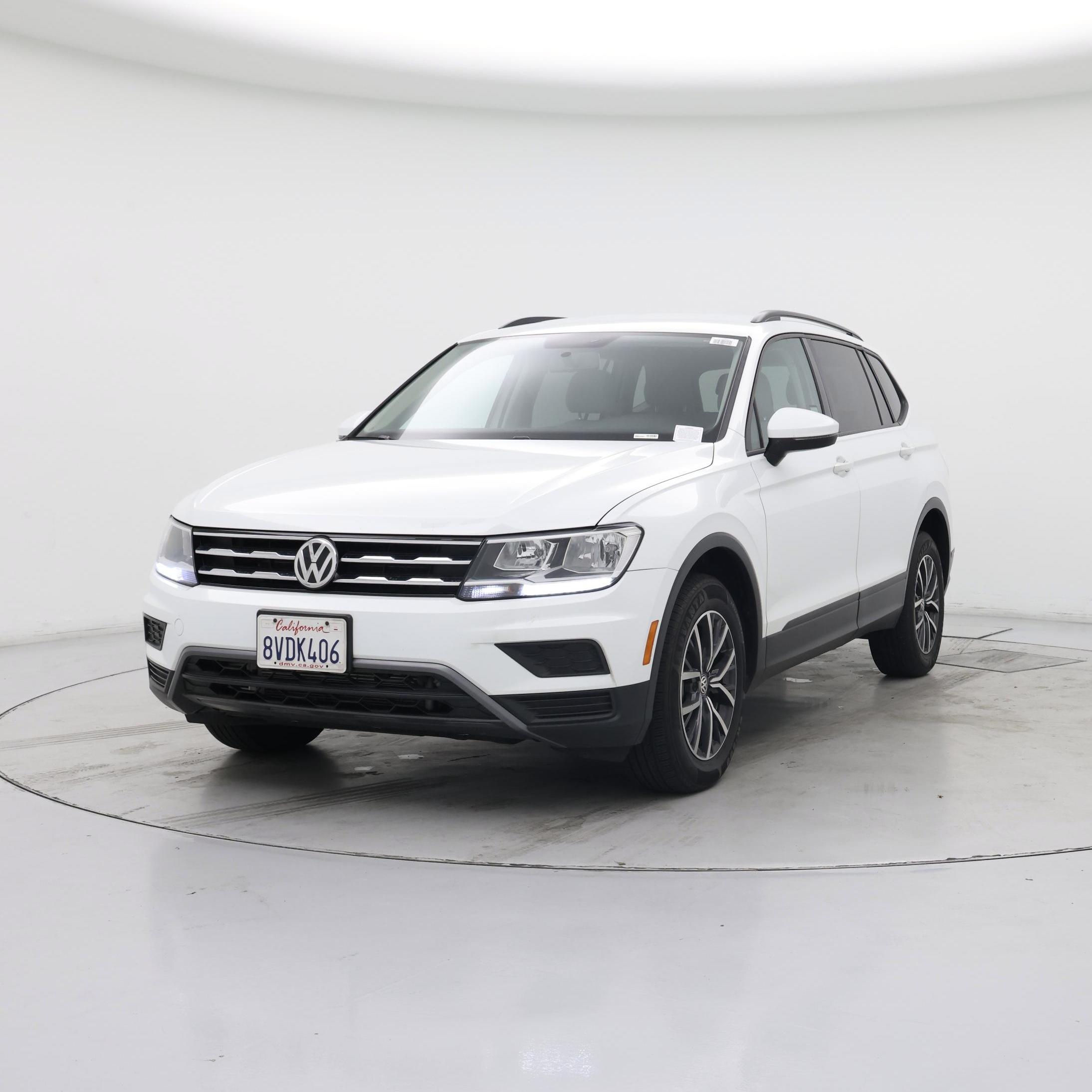 Thumbnail: 2021 Volkswagen Tiguan - 4