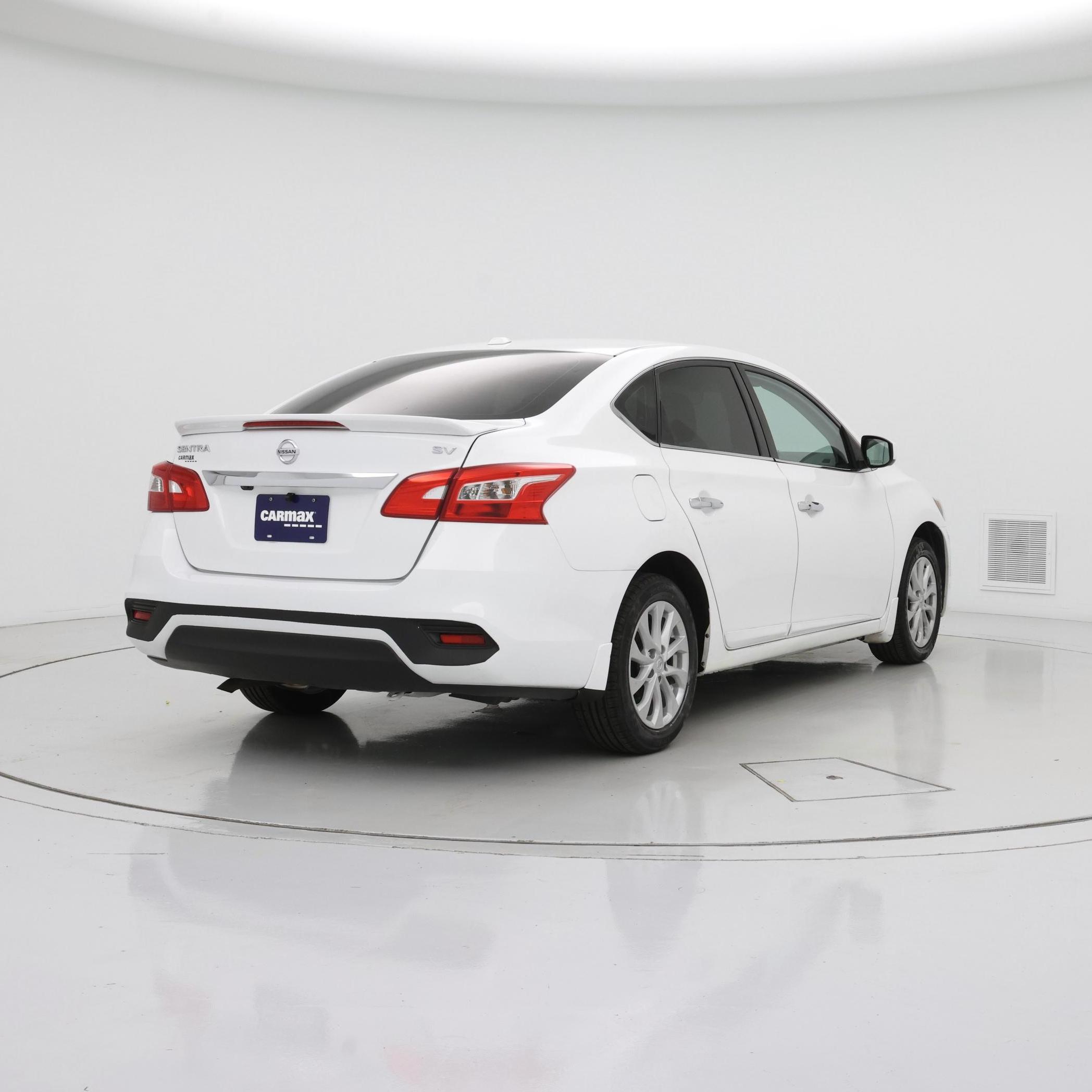 Thumbnail: 2019 Nissan Sentra - 8