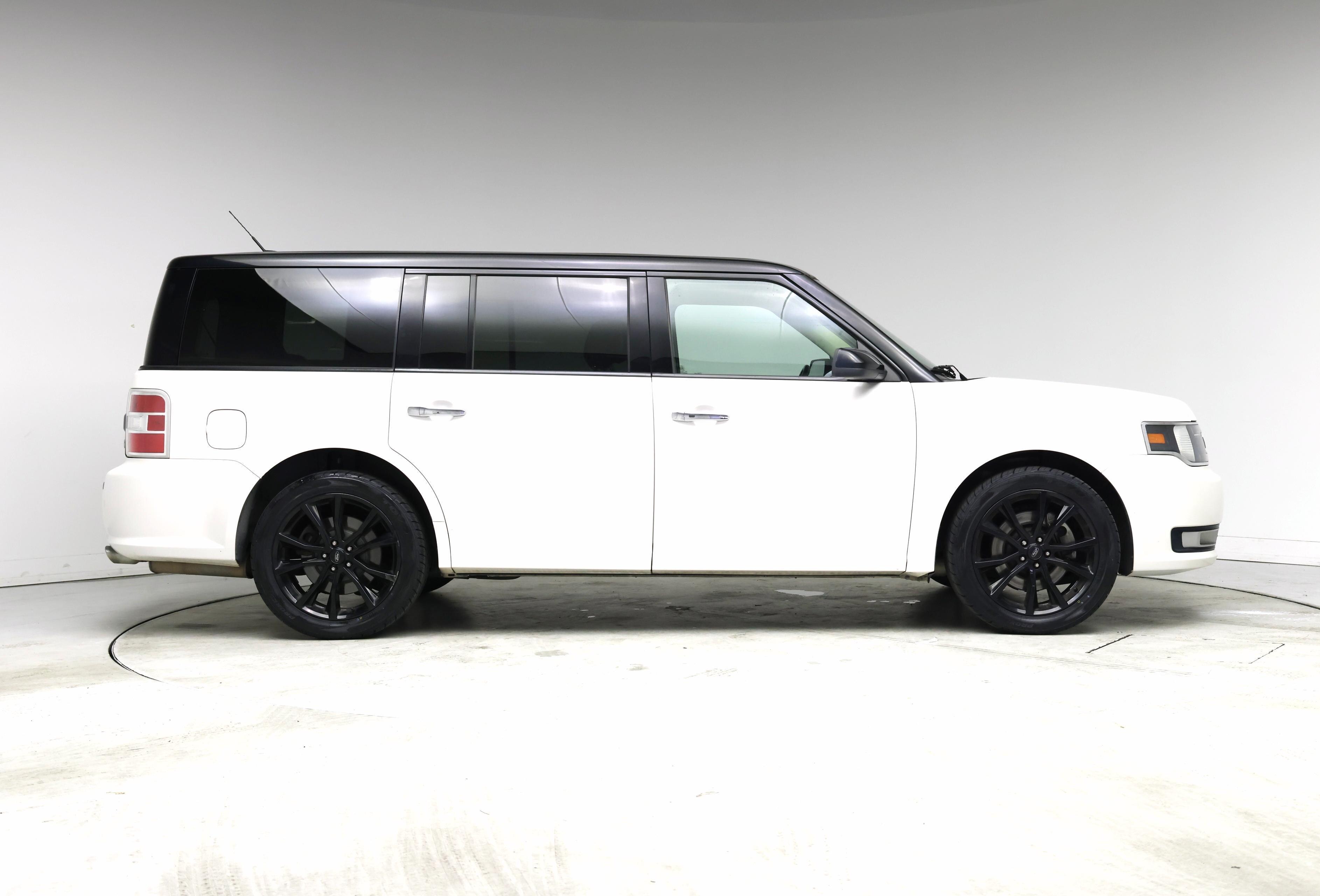 Thumbnail: 2018 Ford Flex - 7