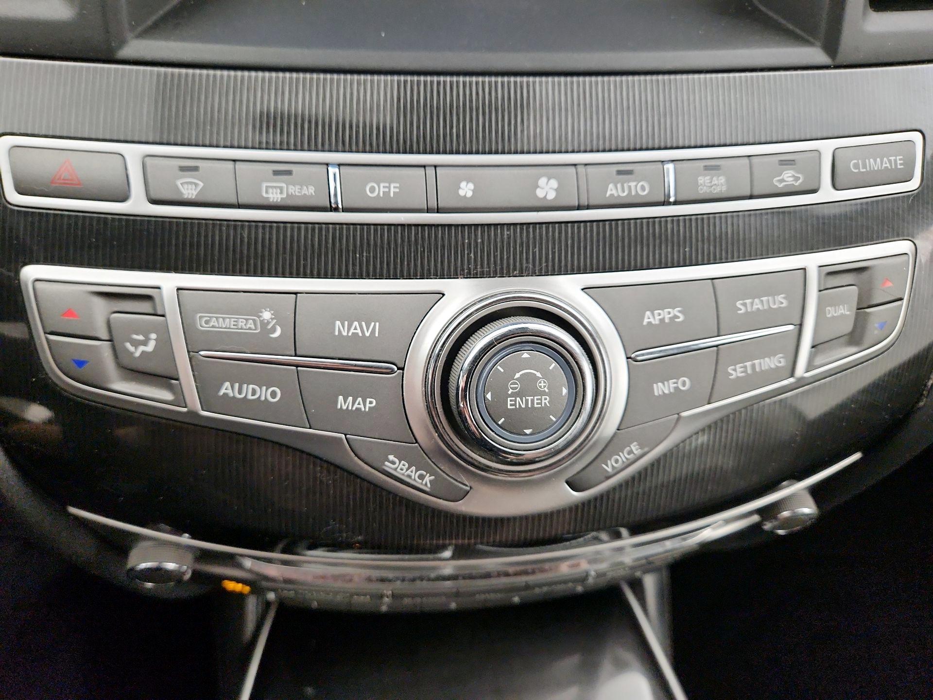 Thumbnail: 2017 INFINITI QX60 - 16
