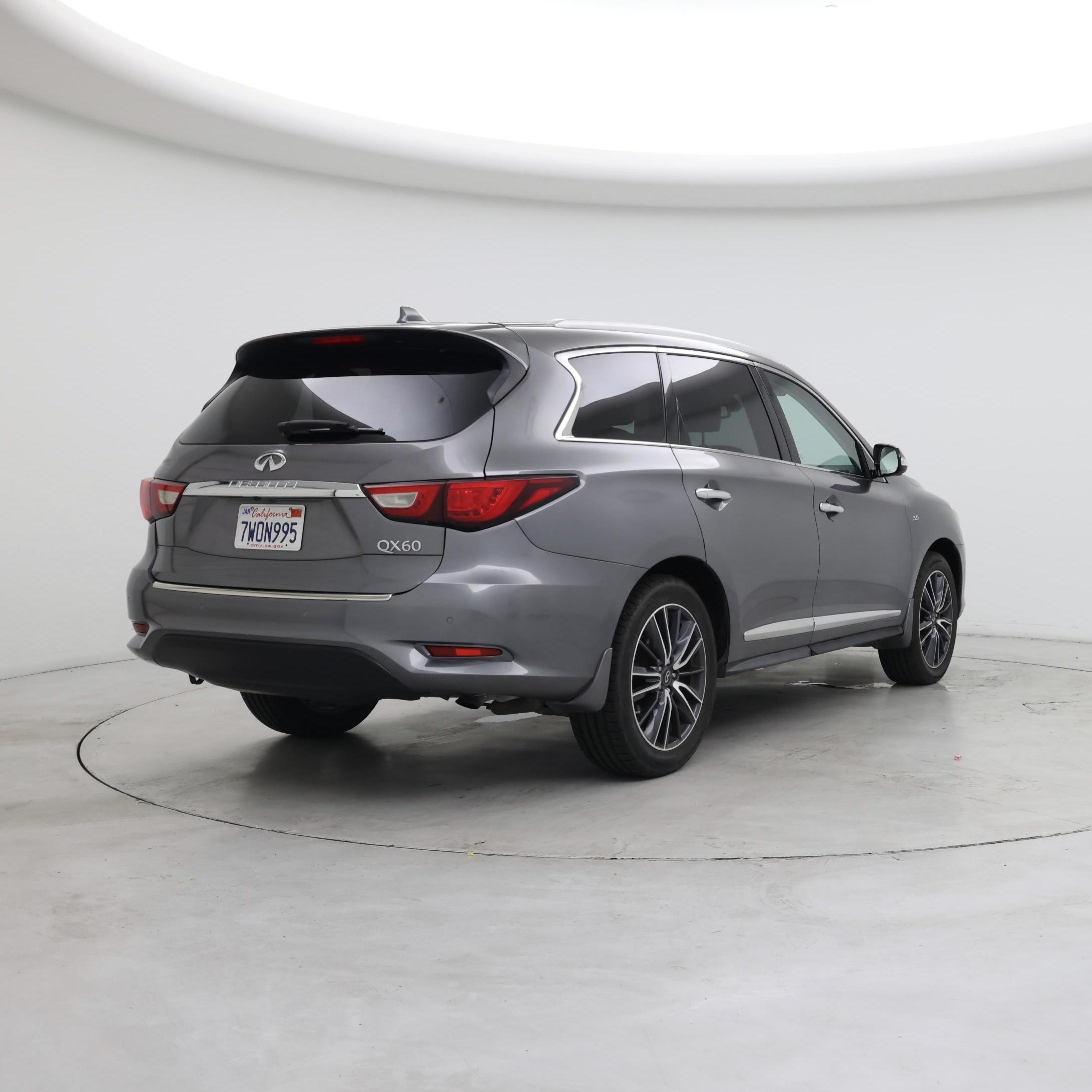 Thumbnail: 2017 INFINITI QX60 - 8
