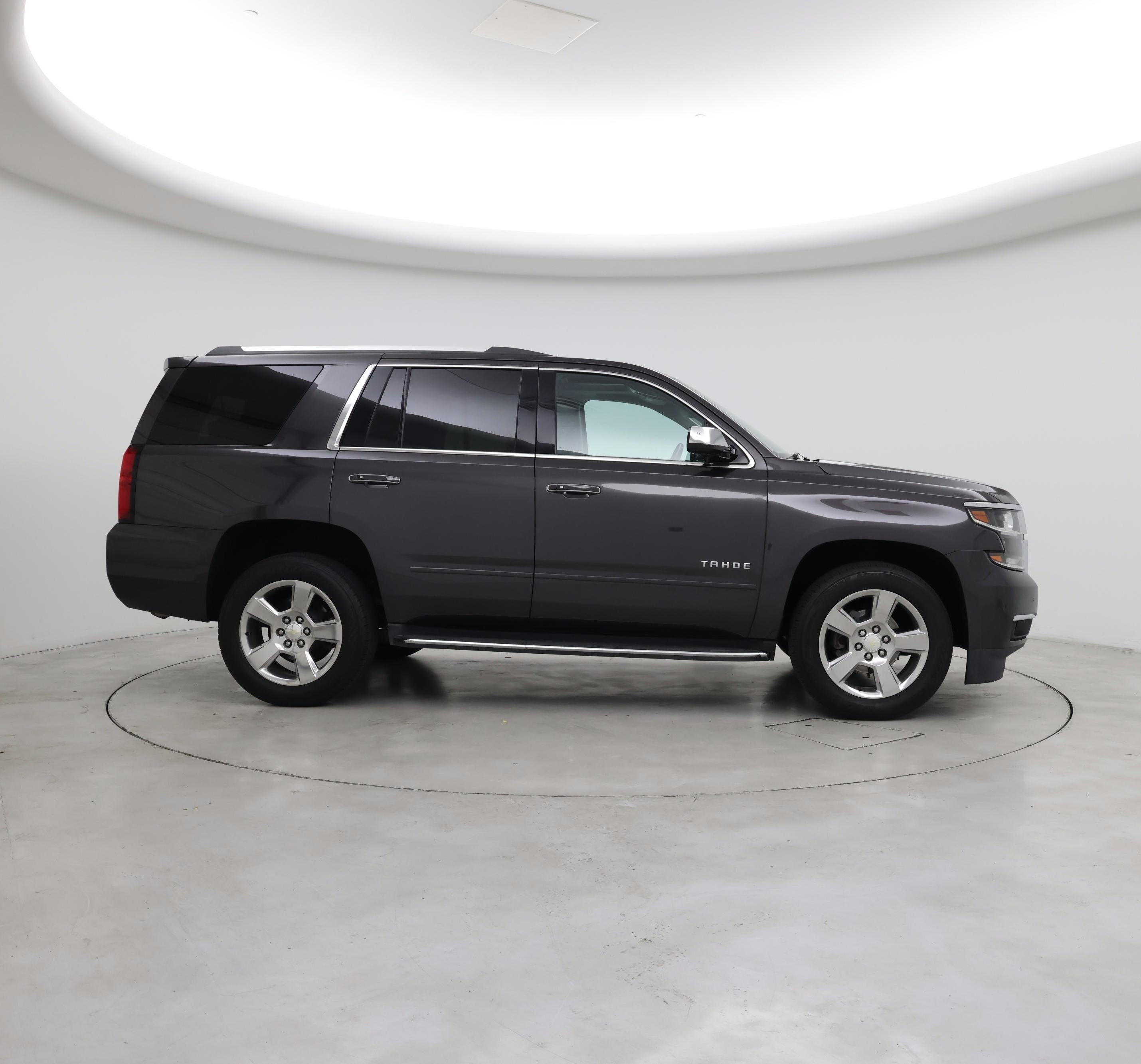 Thumbnail: 2018 Chevrolet Tahoe - 7