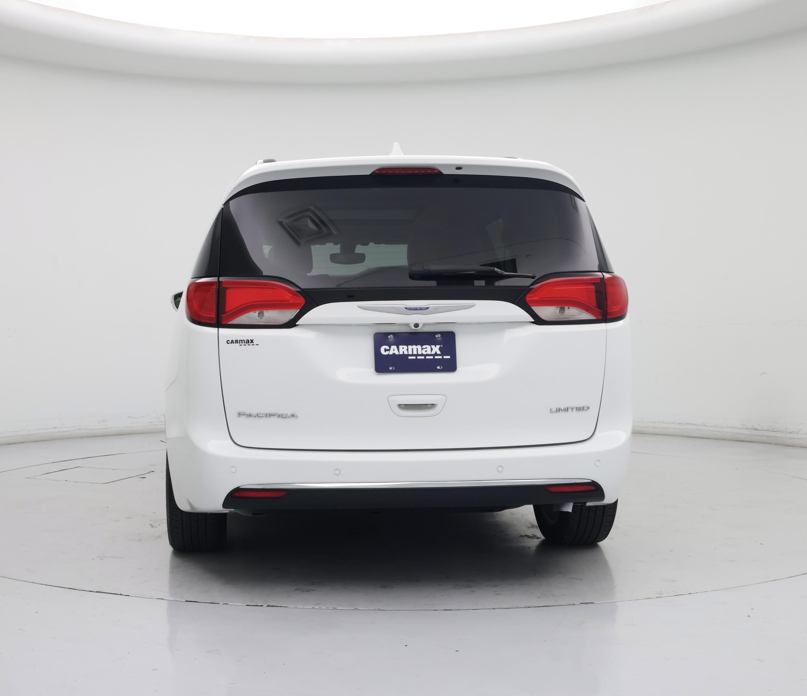 Thumbnail: 2018 Chrysler Pacifica - 6