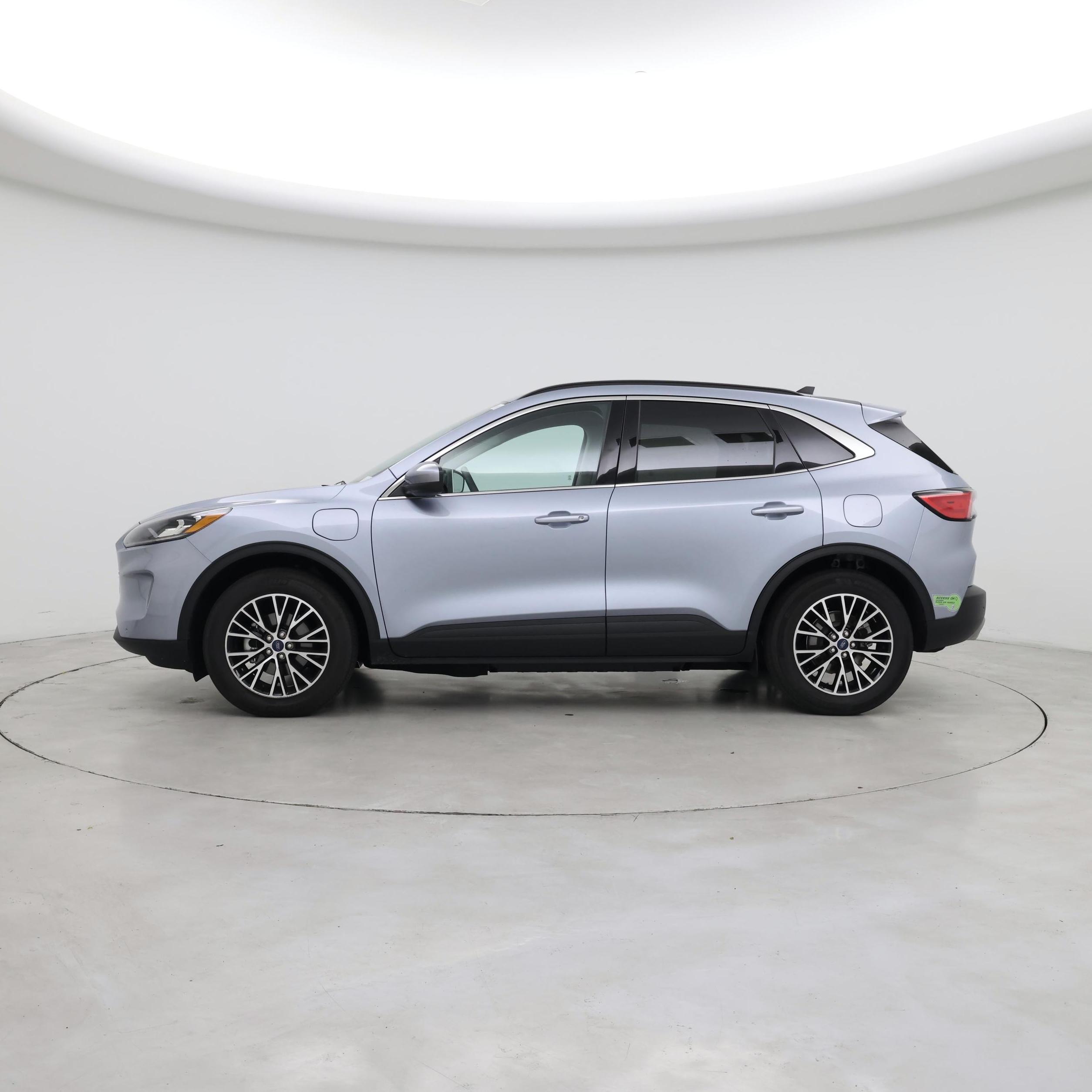 Thumbnail: 2022 Ford Escape - 3