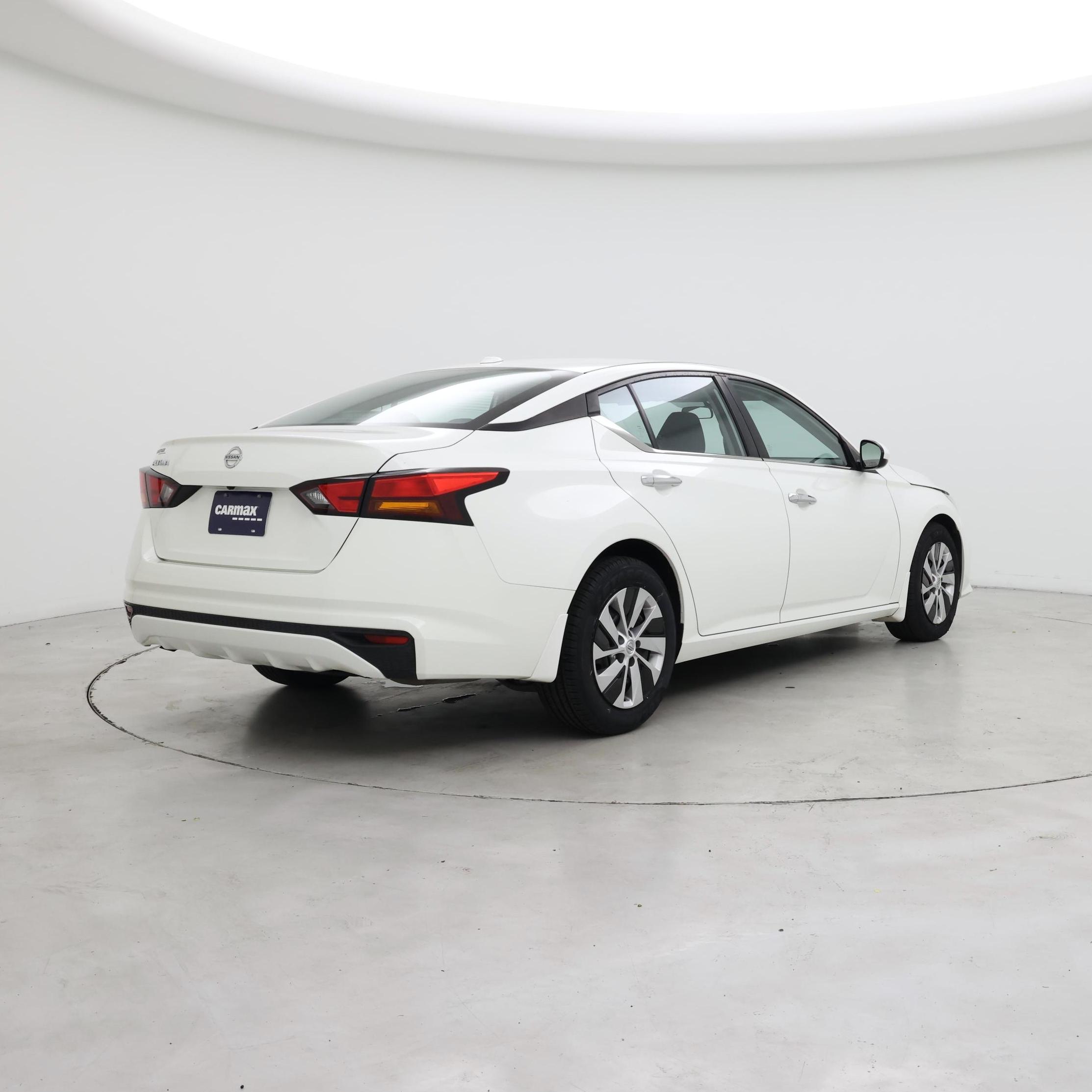 Thumbnail: 2020 Nissan Altima - 8