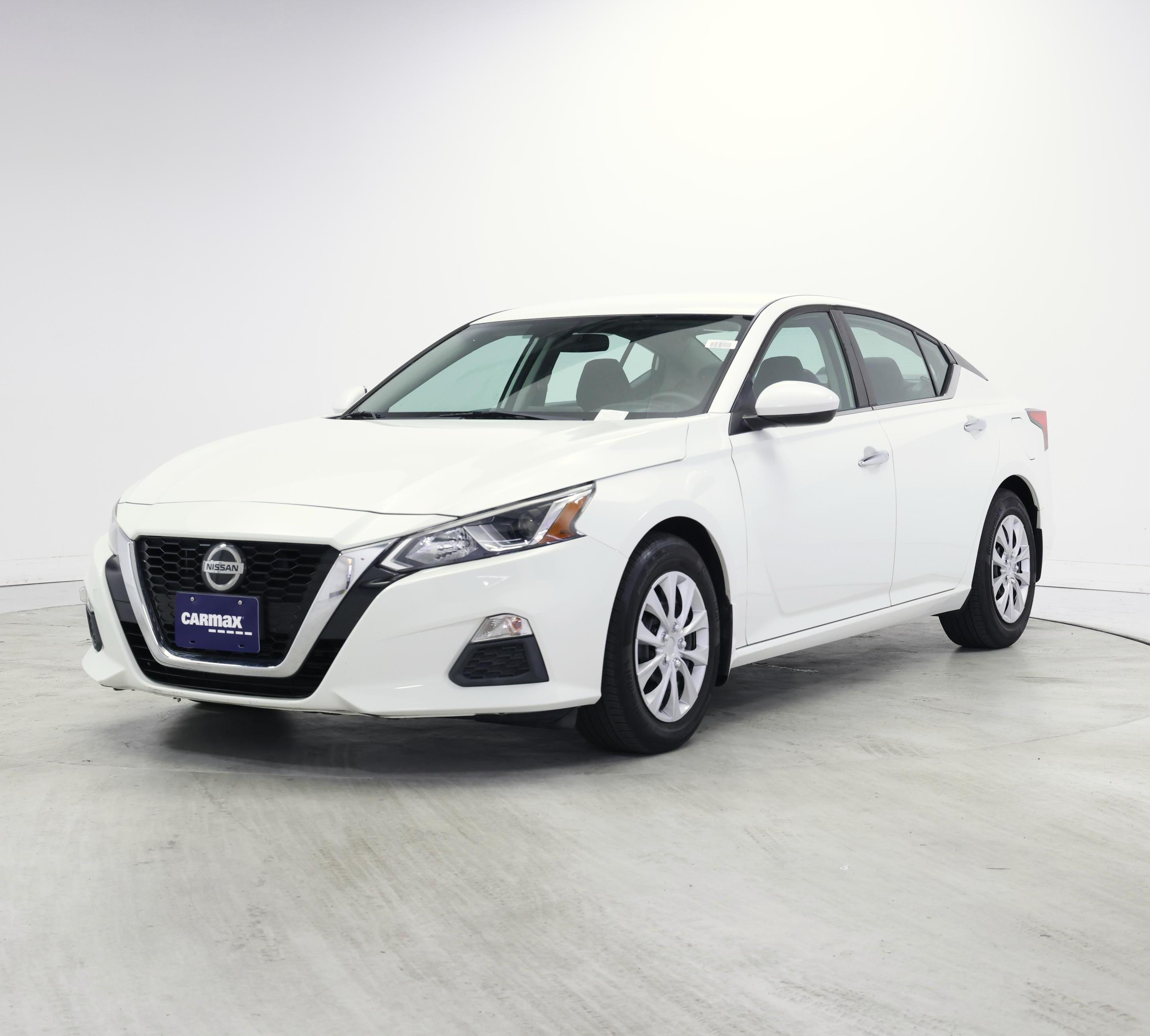 Thumbnail: 2020 Nissan Altima - 4
