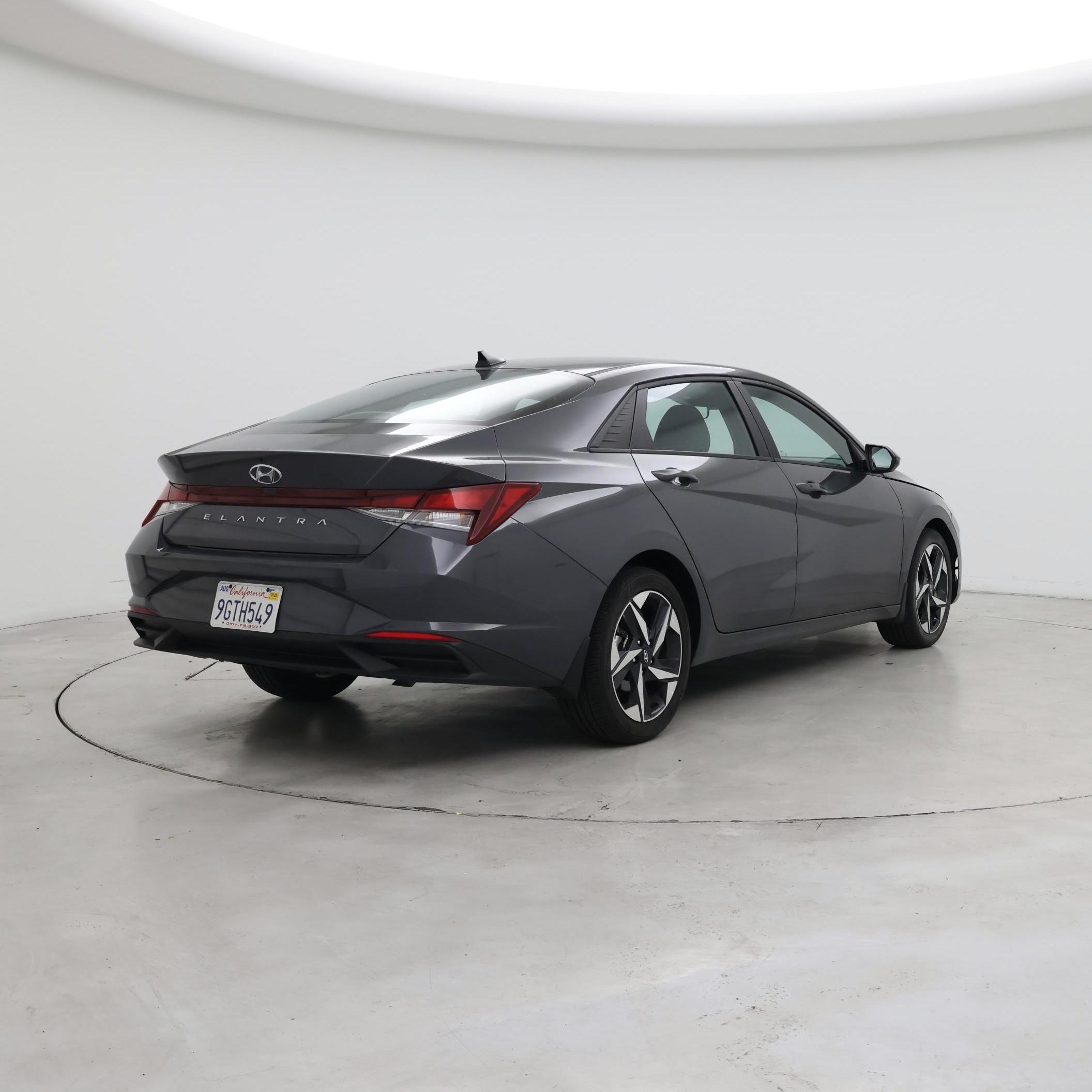 Thumbnail: 2023 Hyundai Elantra - 8
