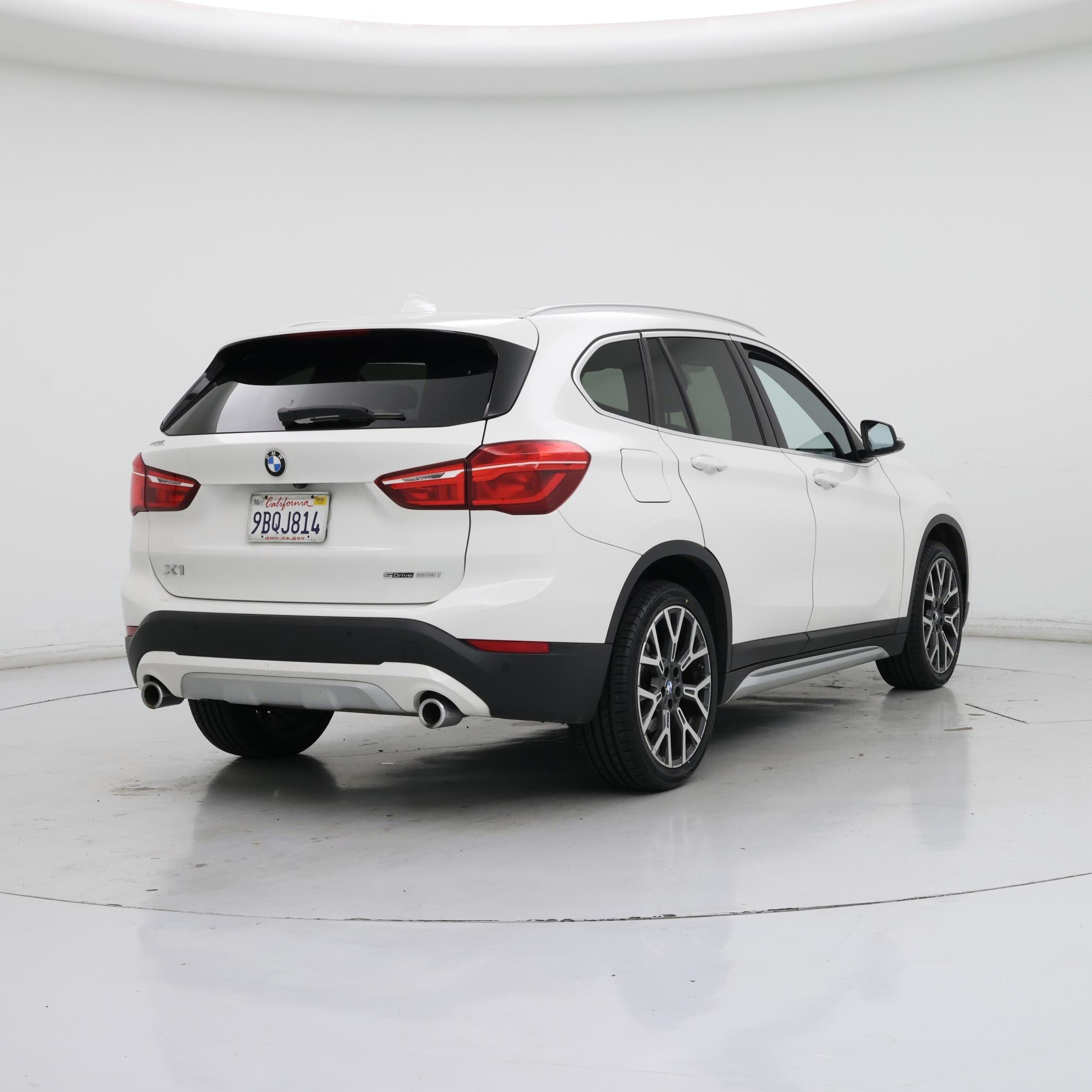 Thumbnail: 2022 BMW X1 - 8