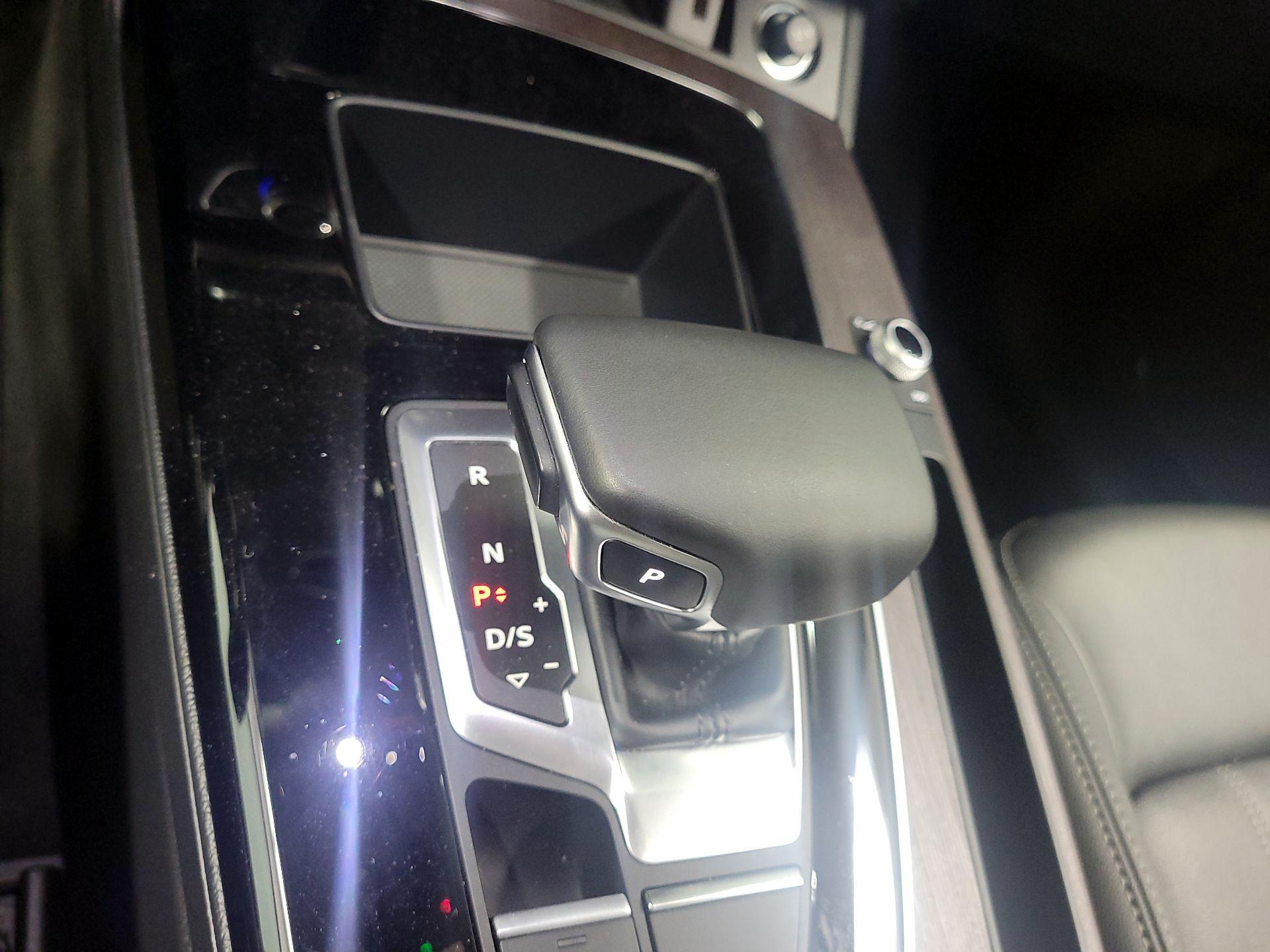Thumbnail: 2021 Audi Q5 - 16