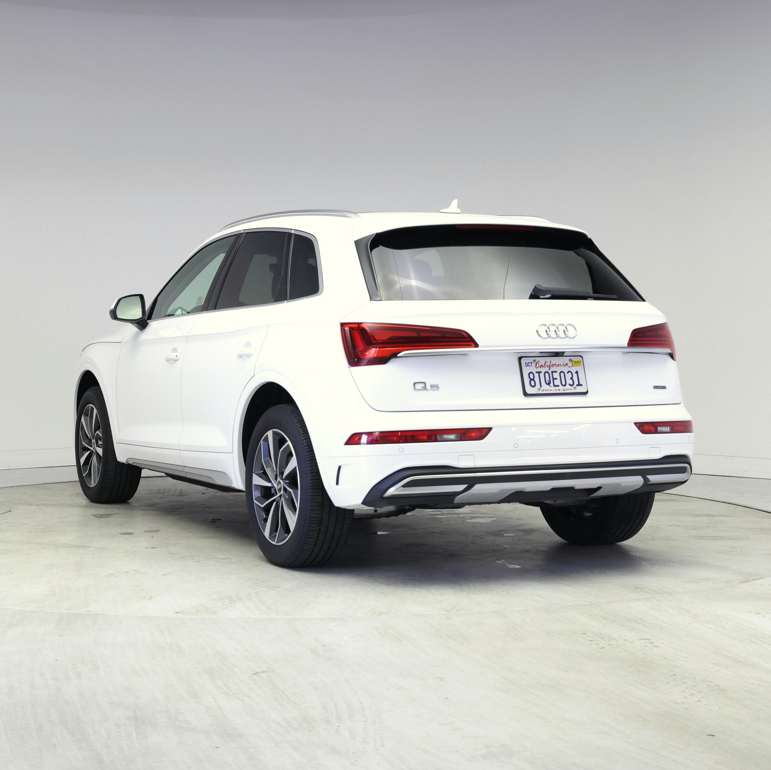 Thumbnail: 2021 Audi Q5 - 2