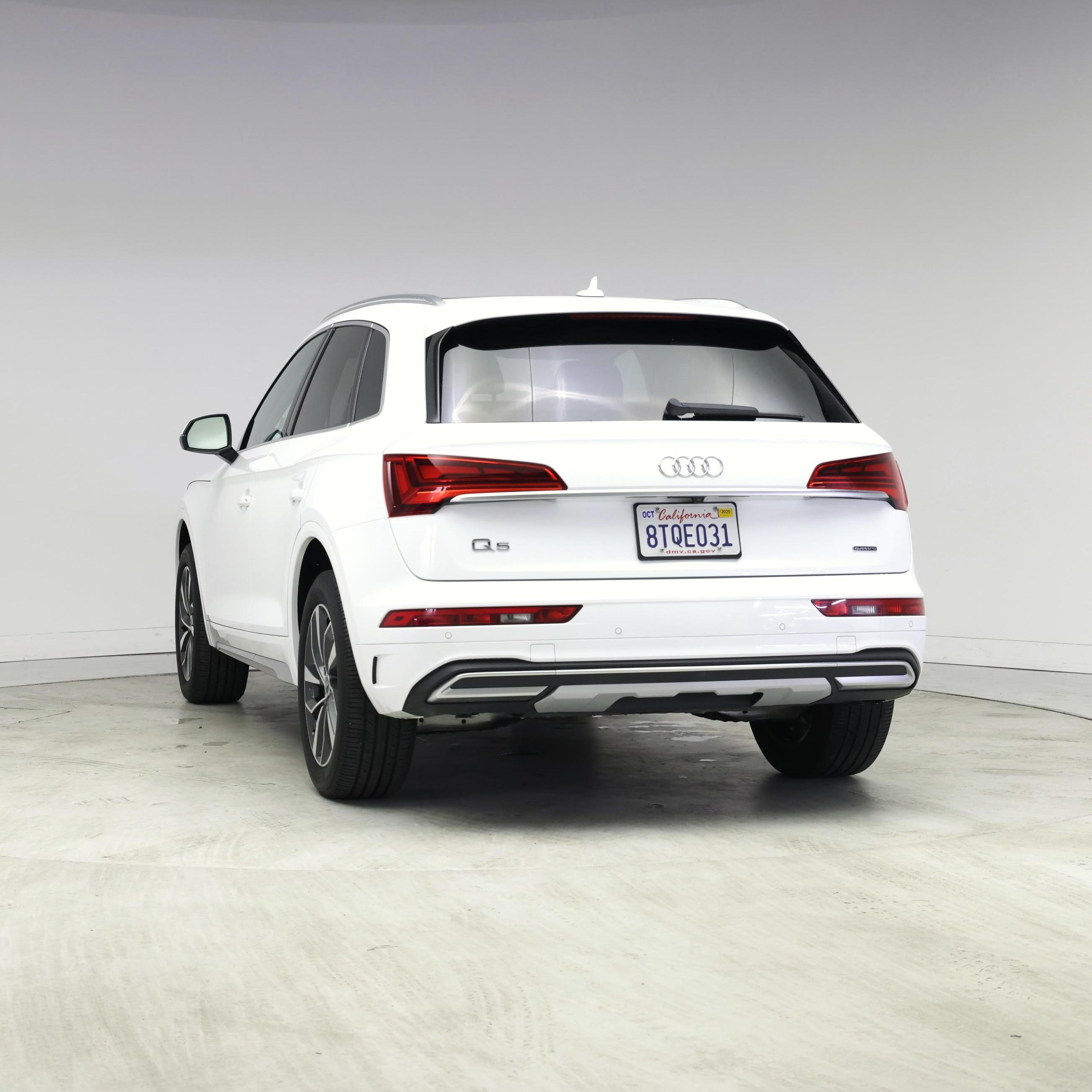 Thumbnail: 2021 Audi Q5 - 6