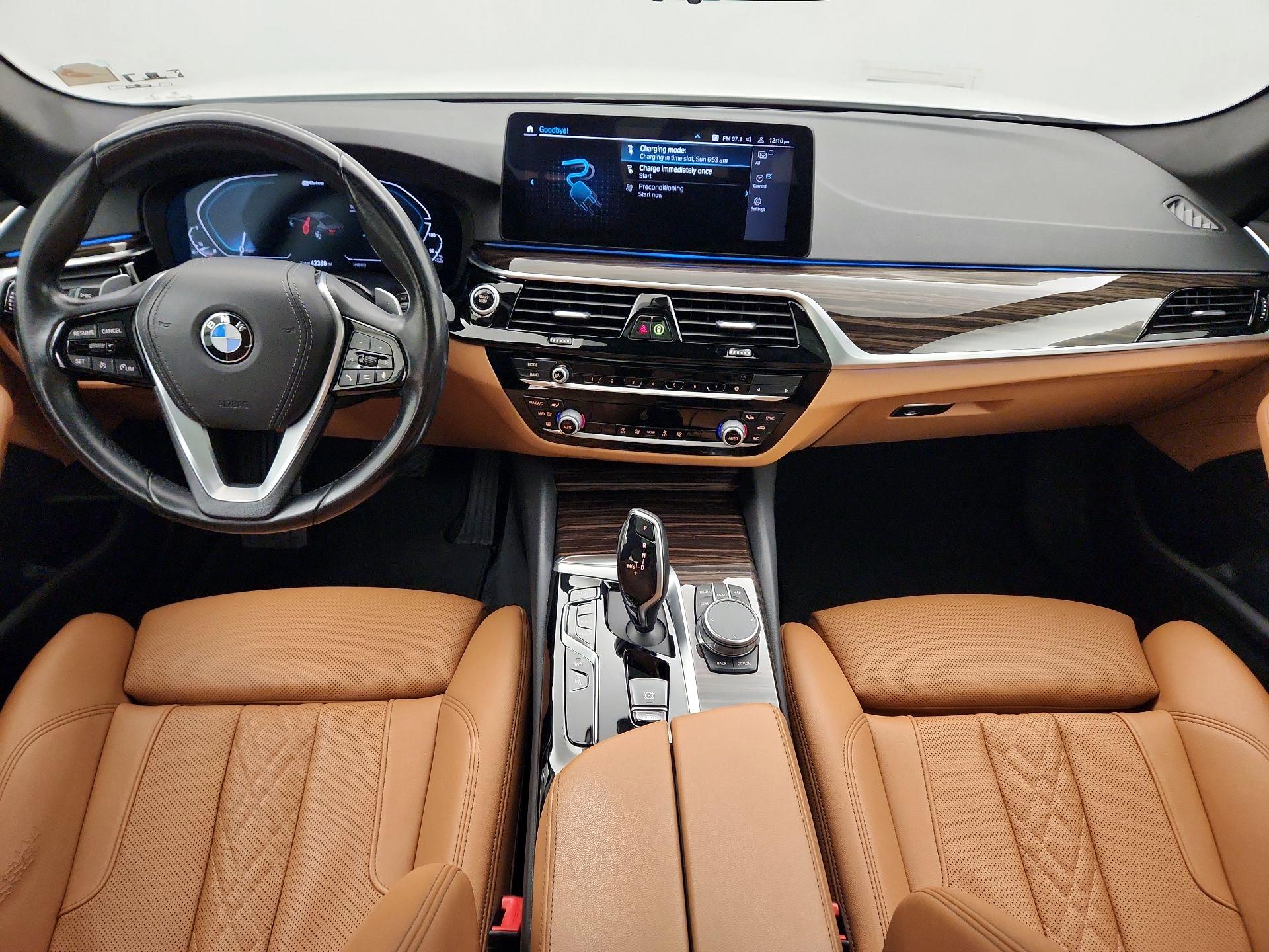 Thumbnail: 2021 BMW 5 Series - 9