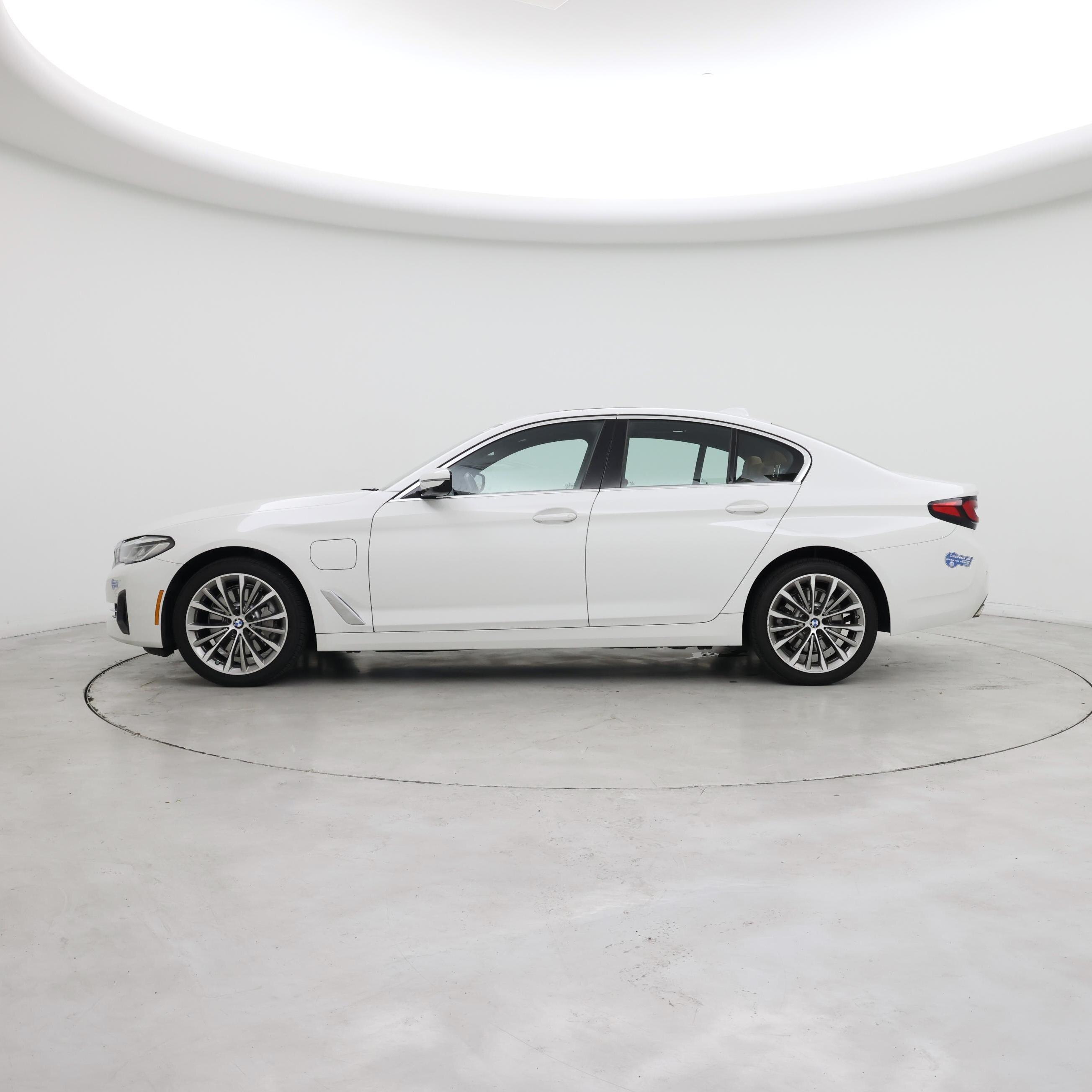 Thumbnail: 2021 BMW 5 Series - 3