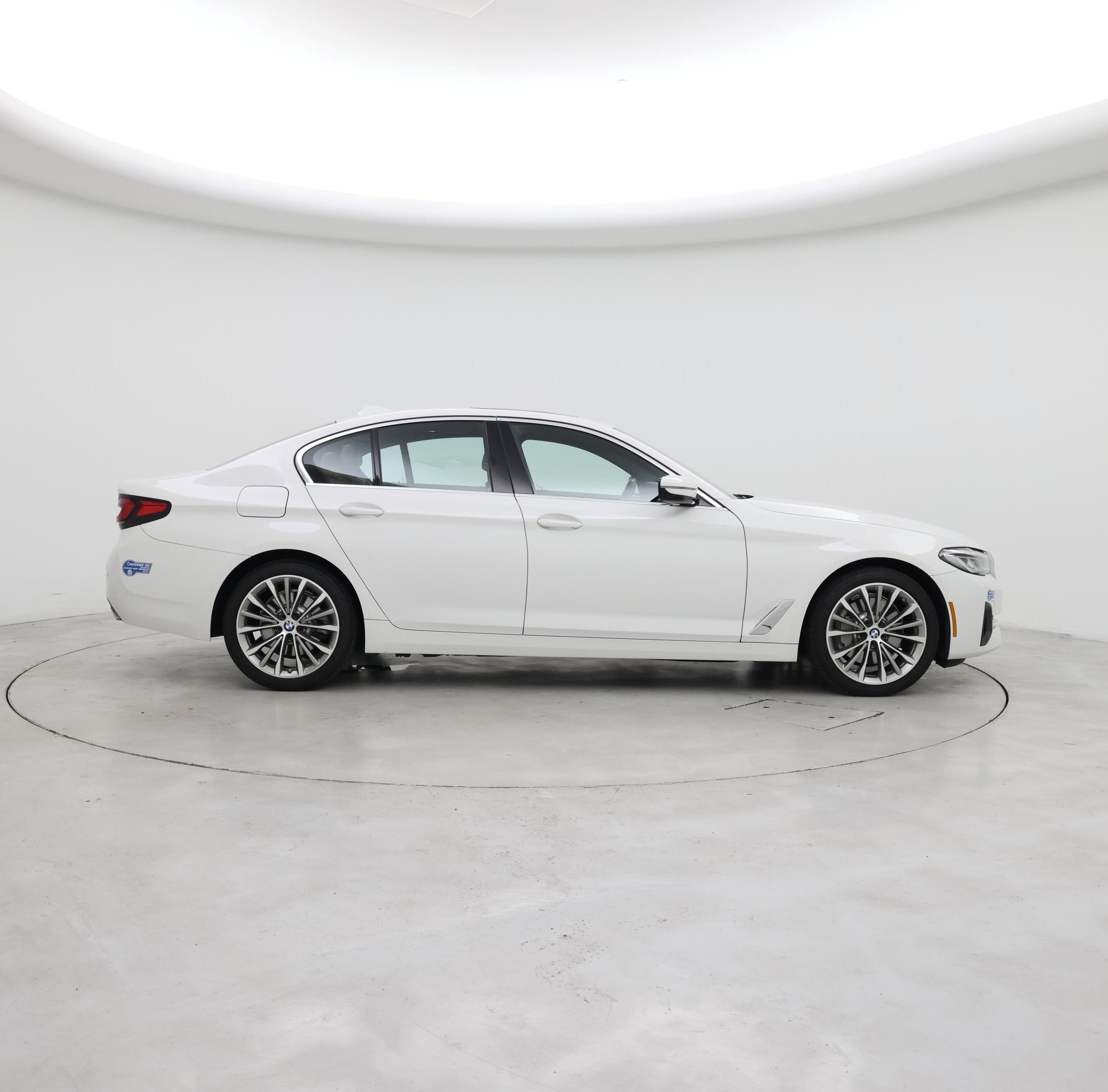 Thumbnail: 2021 BMW 5 Series - 7
