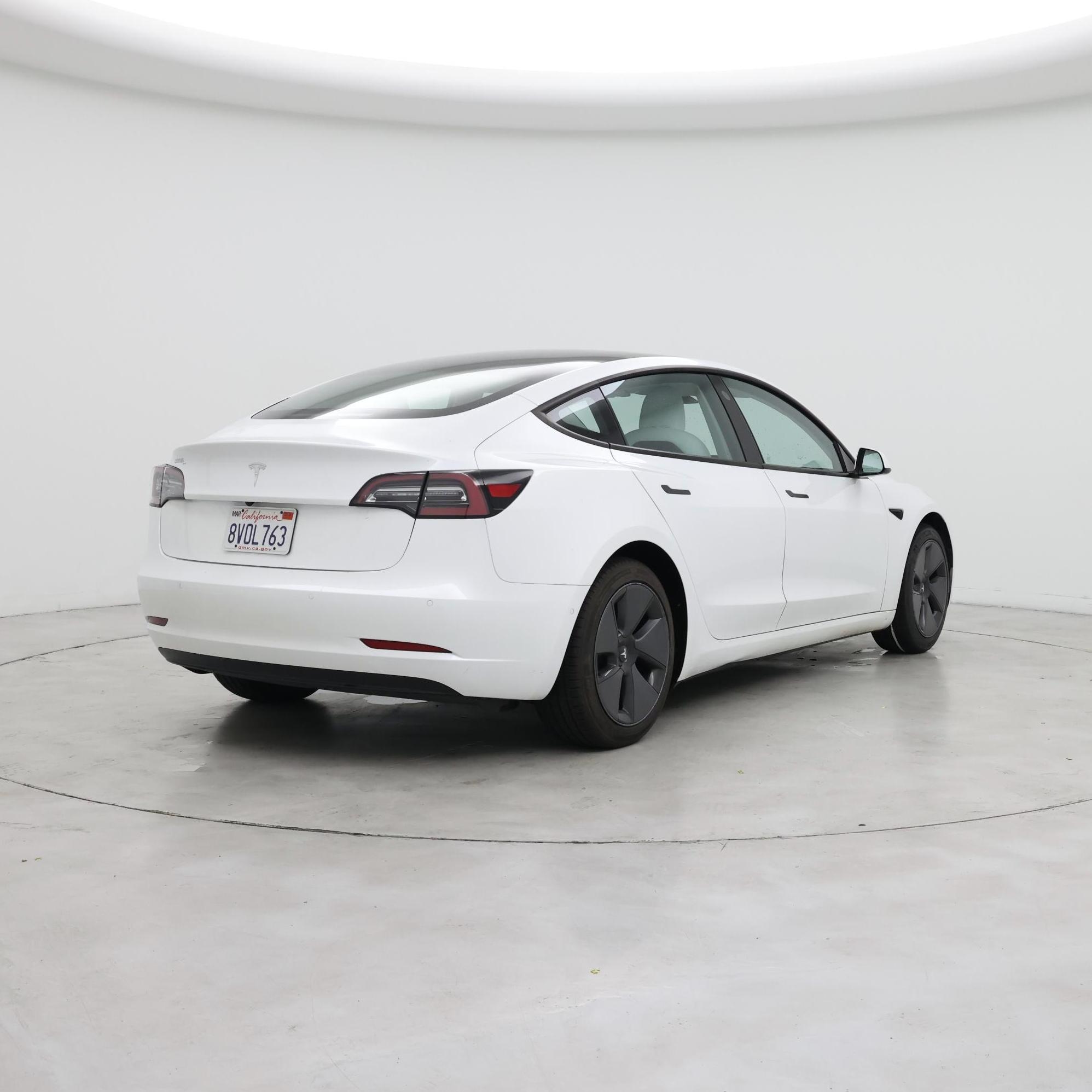 Thumbnail: 2021 Tesla Model 3 - 8