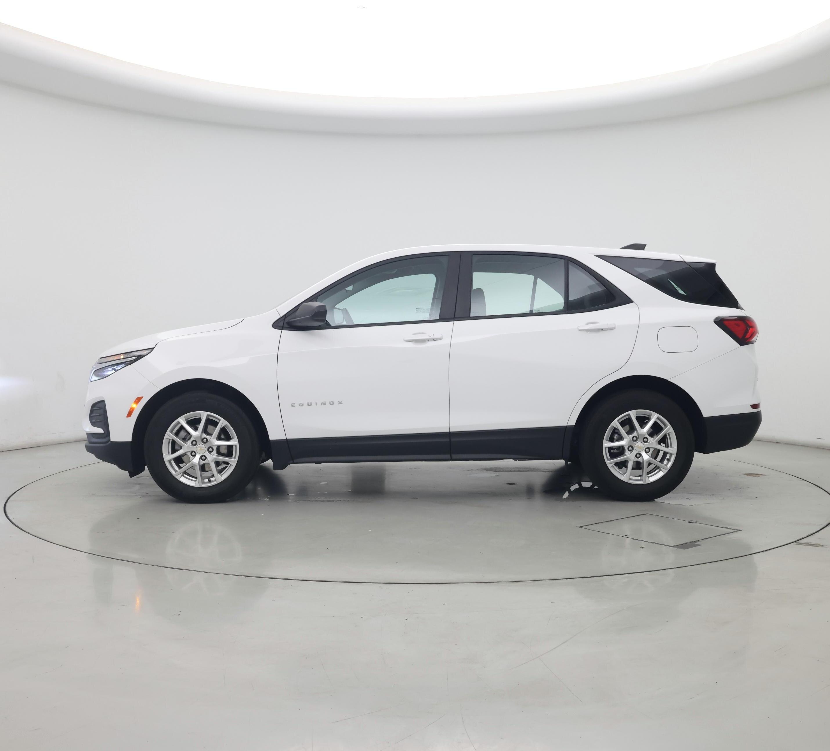 Thumbnail: 2022 Chevrolet Equinox - 3