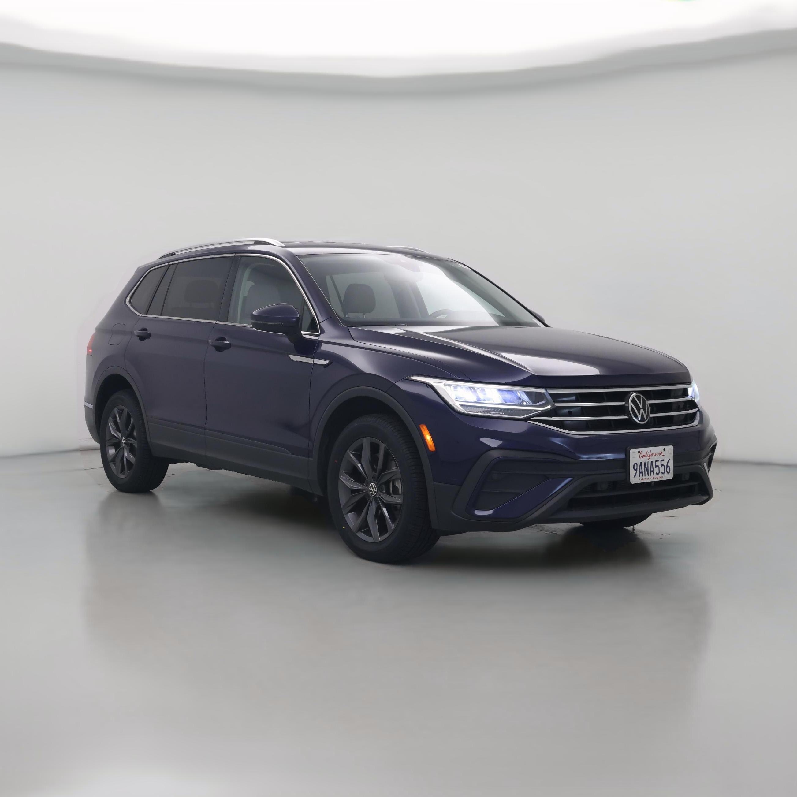Thumbnail: 2022 Volkswagen Tiguan - 1