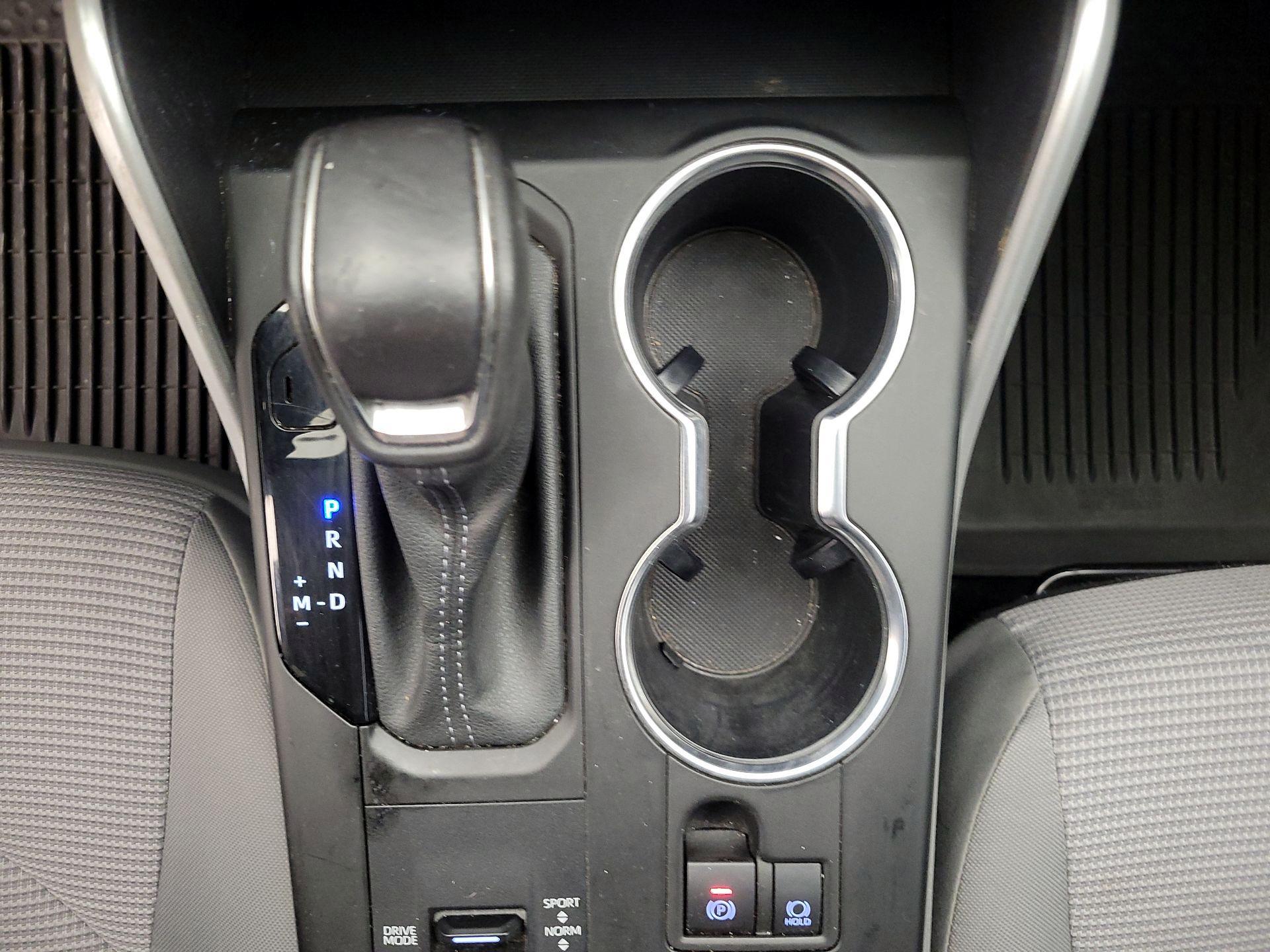 Thumbnail: 2022 Toyota Highlander - 17